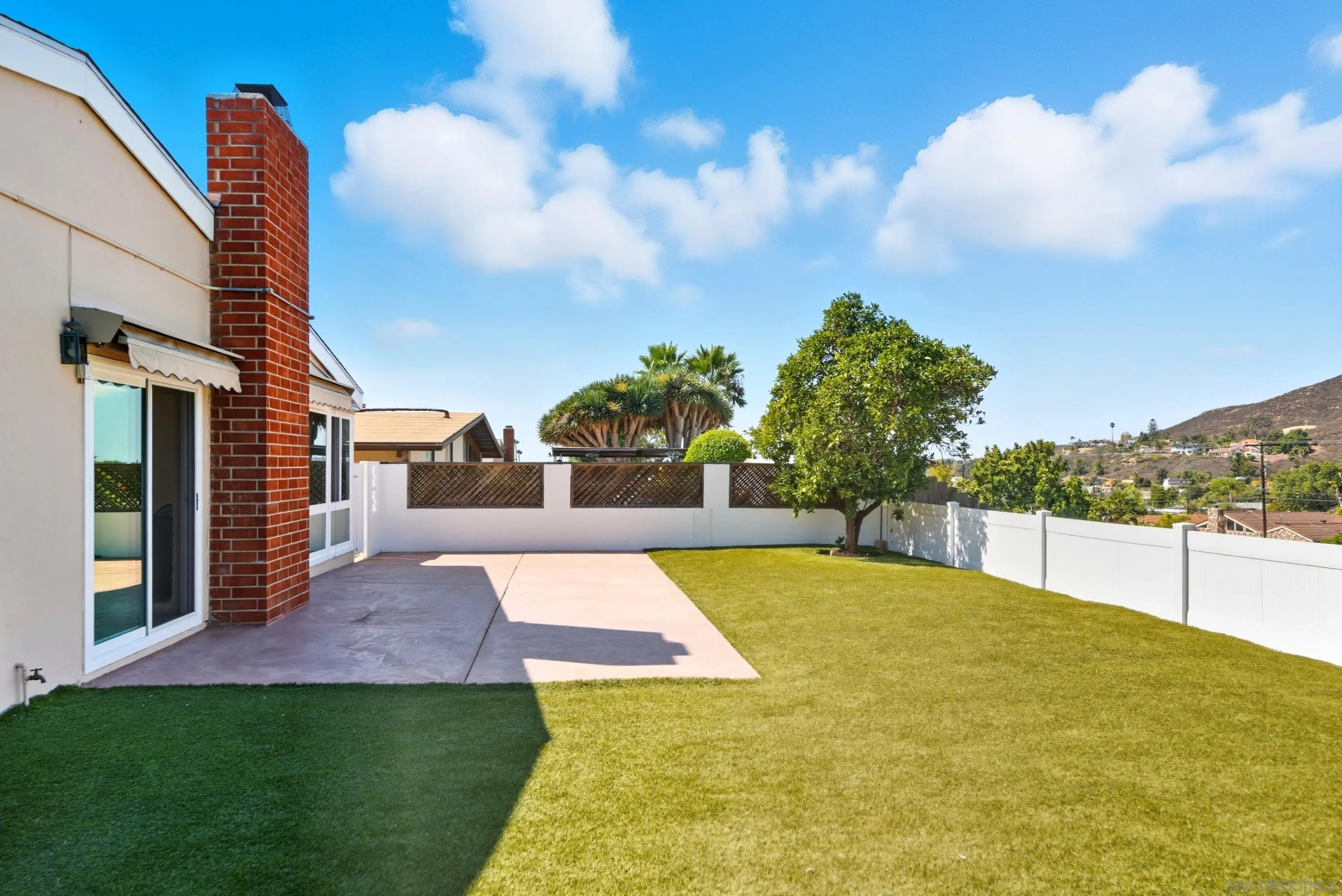 https://cdn.realtyfeed.com/cdn/127/250041122/5b64acc81f925ae4d90292f4489b8e9a.webp
