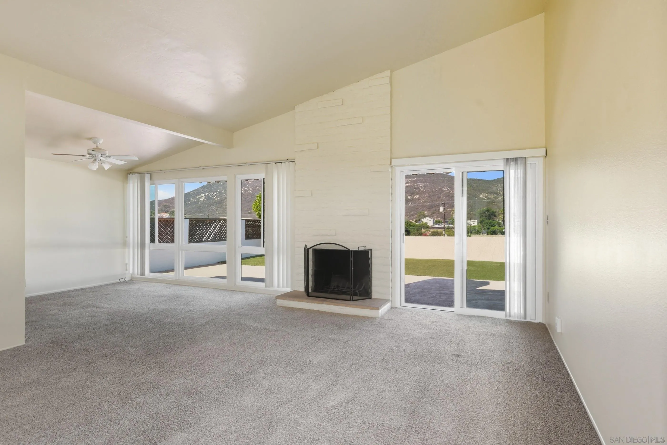 https://cdn.realtyfeed.com/cdn/127/250041122/8d924927bcacedcac8fbe72b4b8e2894.webp