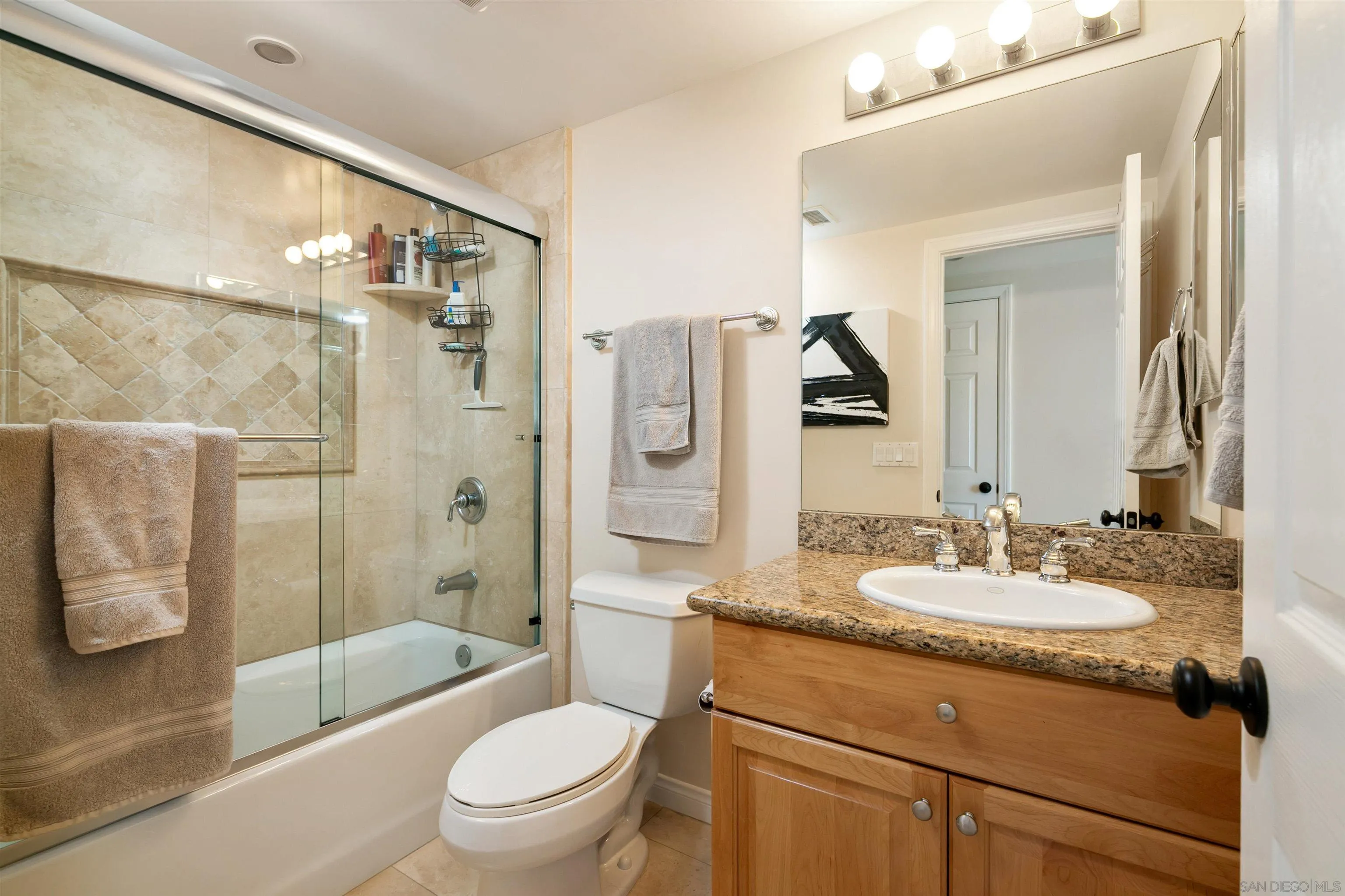 https://cdn.realtyfeed.com/cdn/127/250041127/0ba82c9d136b4efae7e5ac0a57b7284e.webp