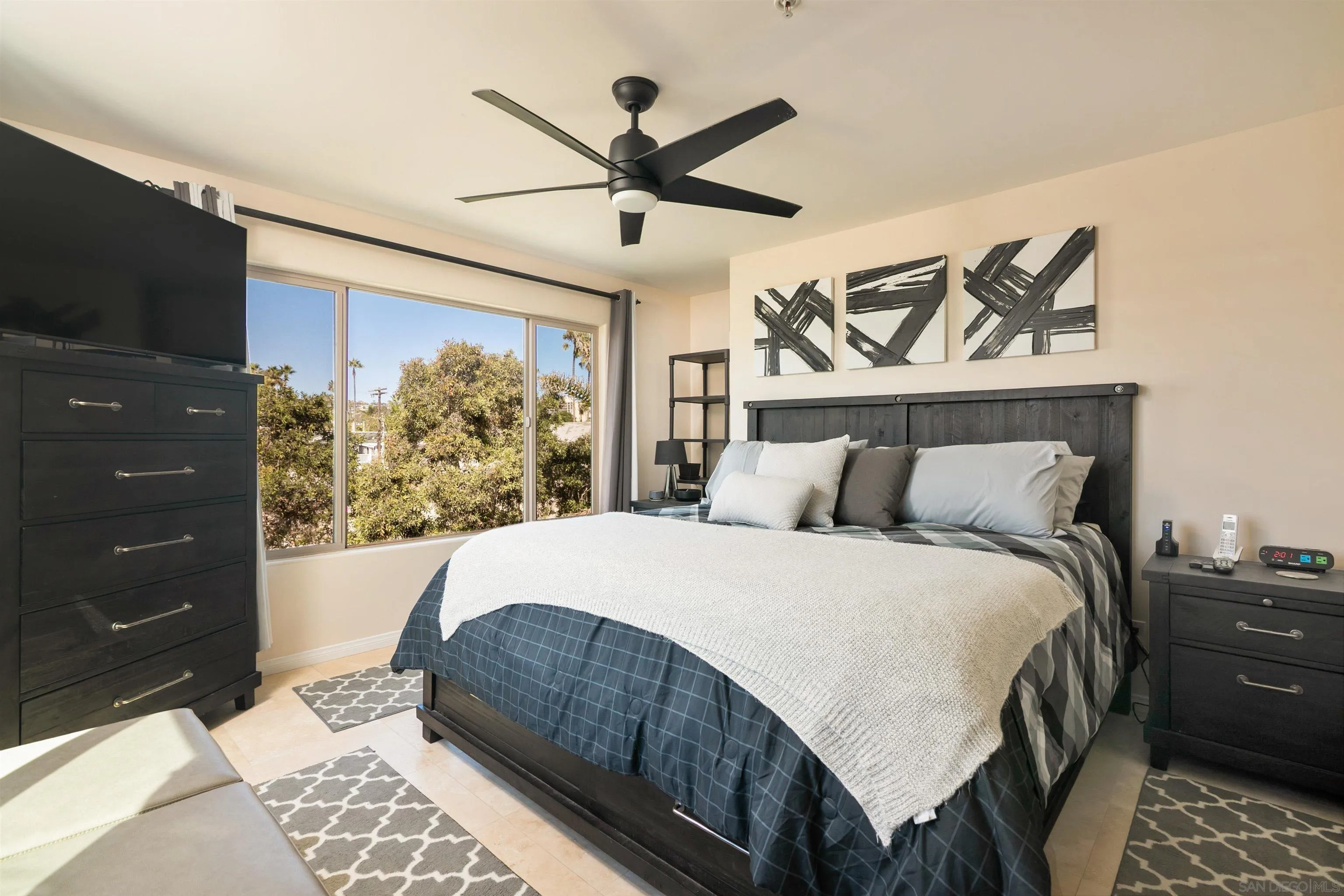 https://cdn.realtyfeed.com/cdn/127/250041127/516adc85ab3d5f506c95ff35f7fba535.webp