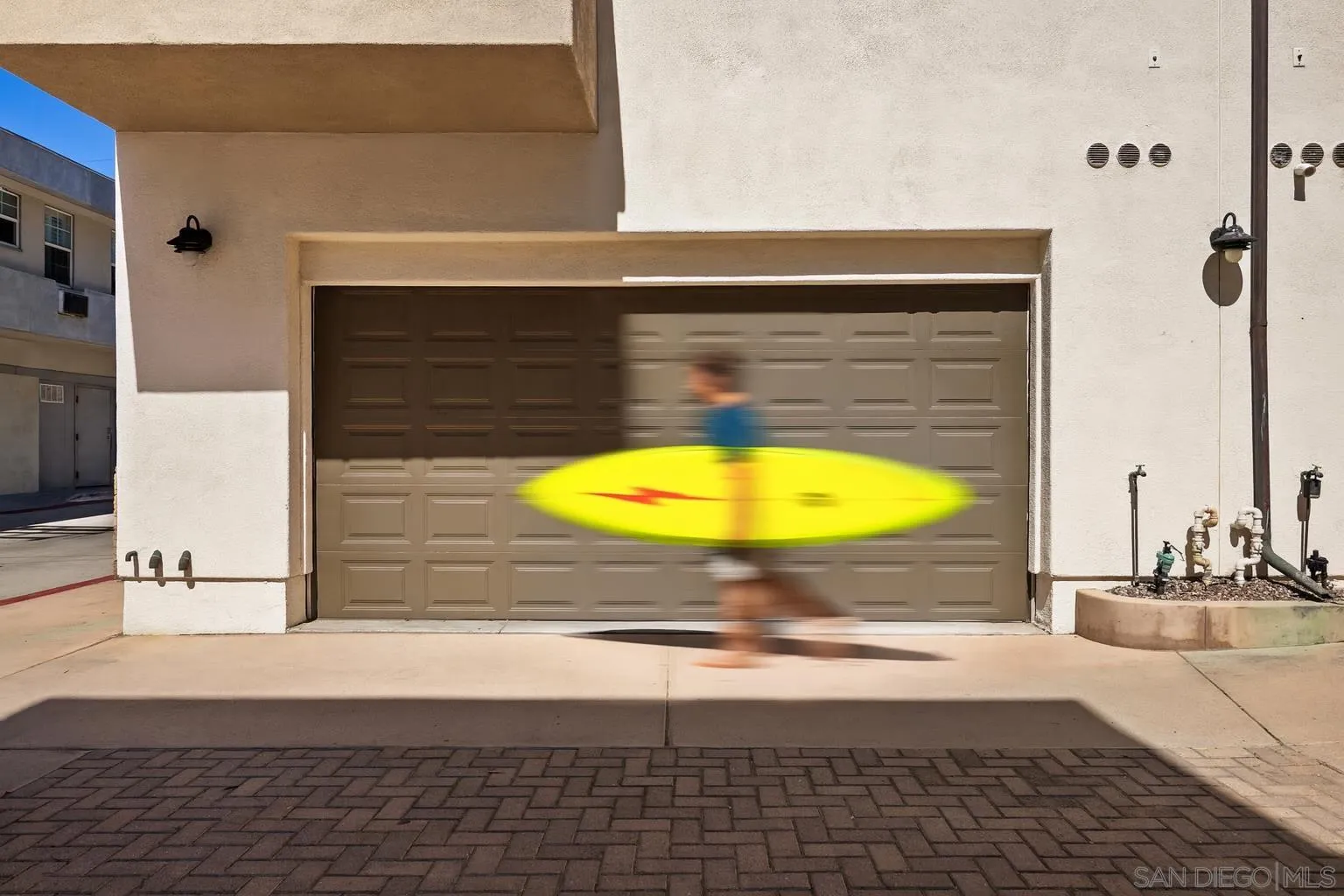 https://cdn.realtyfeed.com/cdn/127/250041127/a44788608d4e5e7bde6bcb2f82f78f91.webp