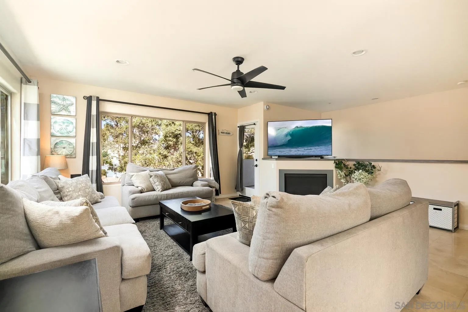 https://cdn.realtyfeed.com/cdn/127/250041127/d1e4f6af278a5931c8d165fd3c43ef42.webp