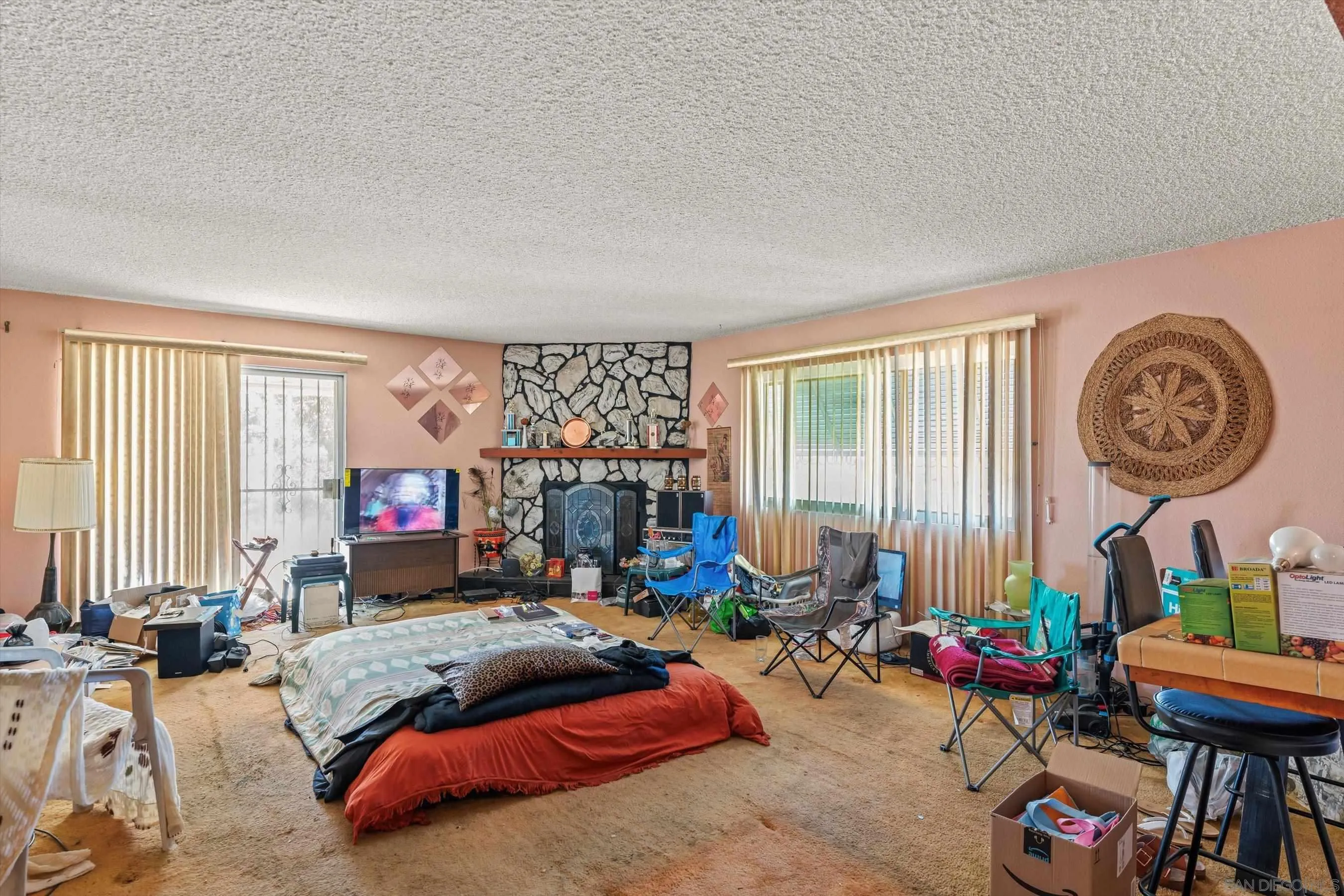 https://cdn.realtyfeed.com/cdn/127/250041128/1c468ab857157f2154ba8ec871045e8d.webp