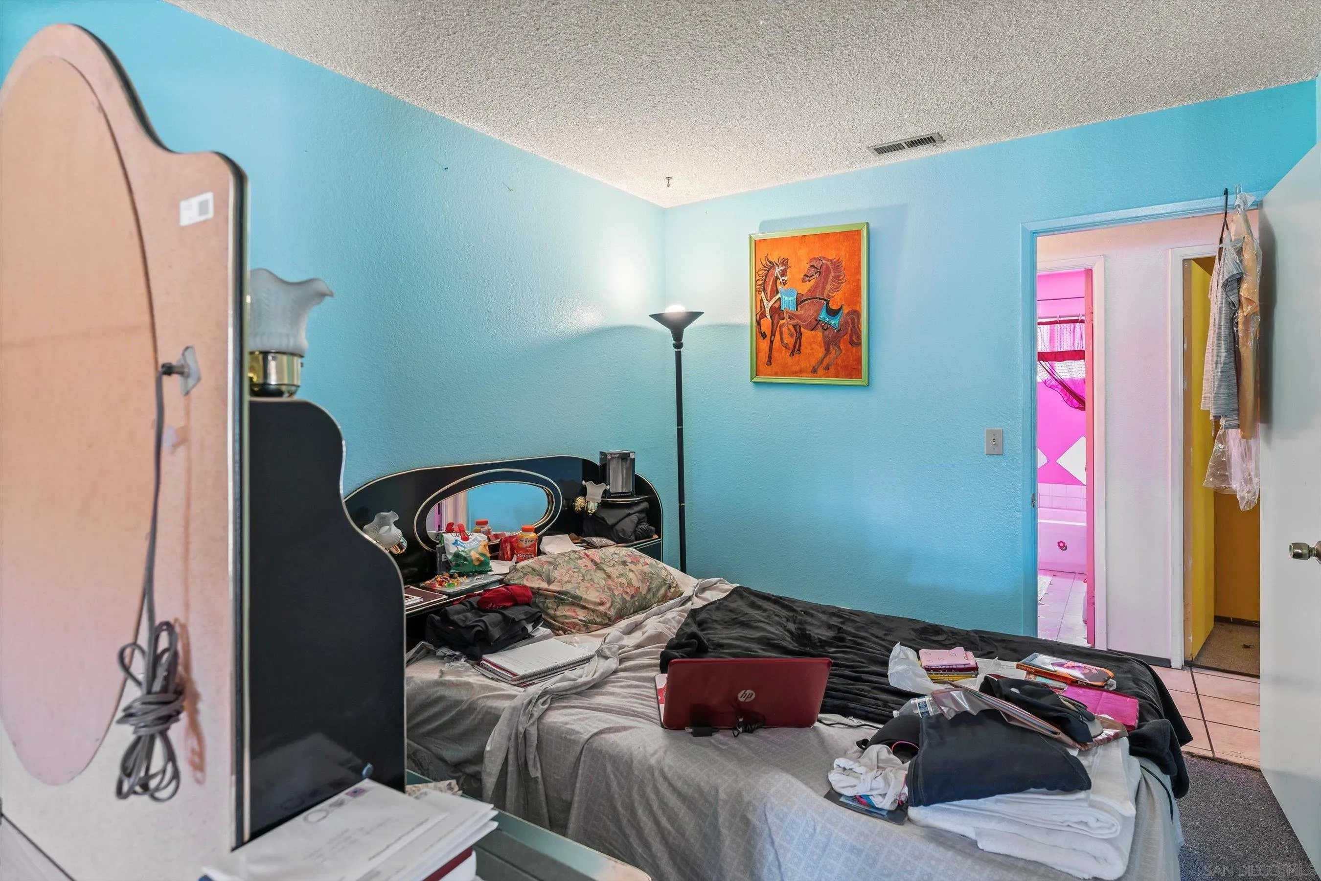 https://cdn.realtyfeed.com/cdn/127/250041128/542349f4f1d58346e533360ce38ae7d0.webp