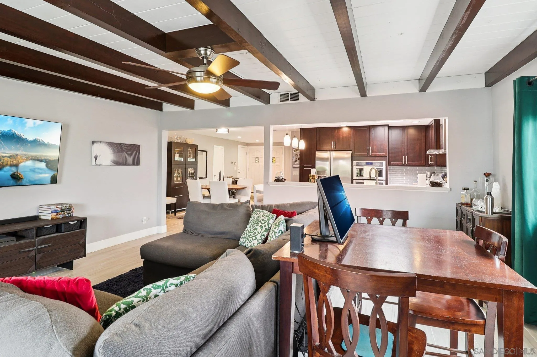 https://cdn.realtyfeed.com/cdn/127/250041129/187313c3a741da3b4d39460ce8d92285.webp