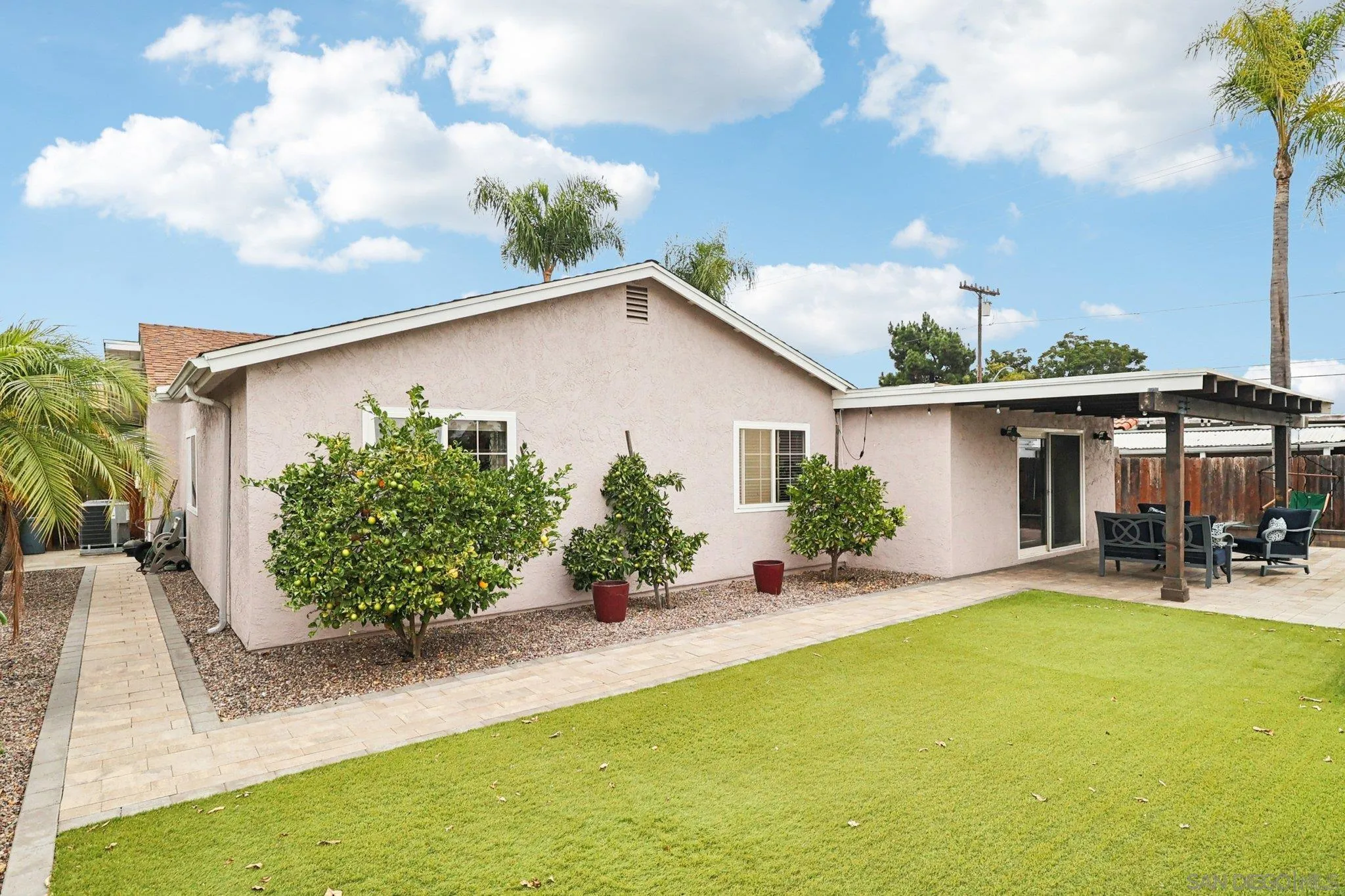 https://cdn.realtyfeed.com/cdn/127/250041129/9fc0d22972fcff553ffa5eca0cb6f179.webp
