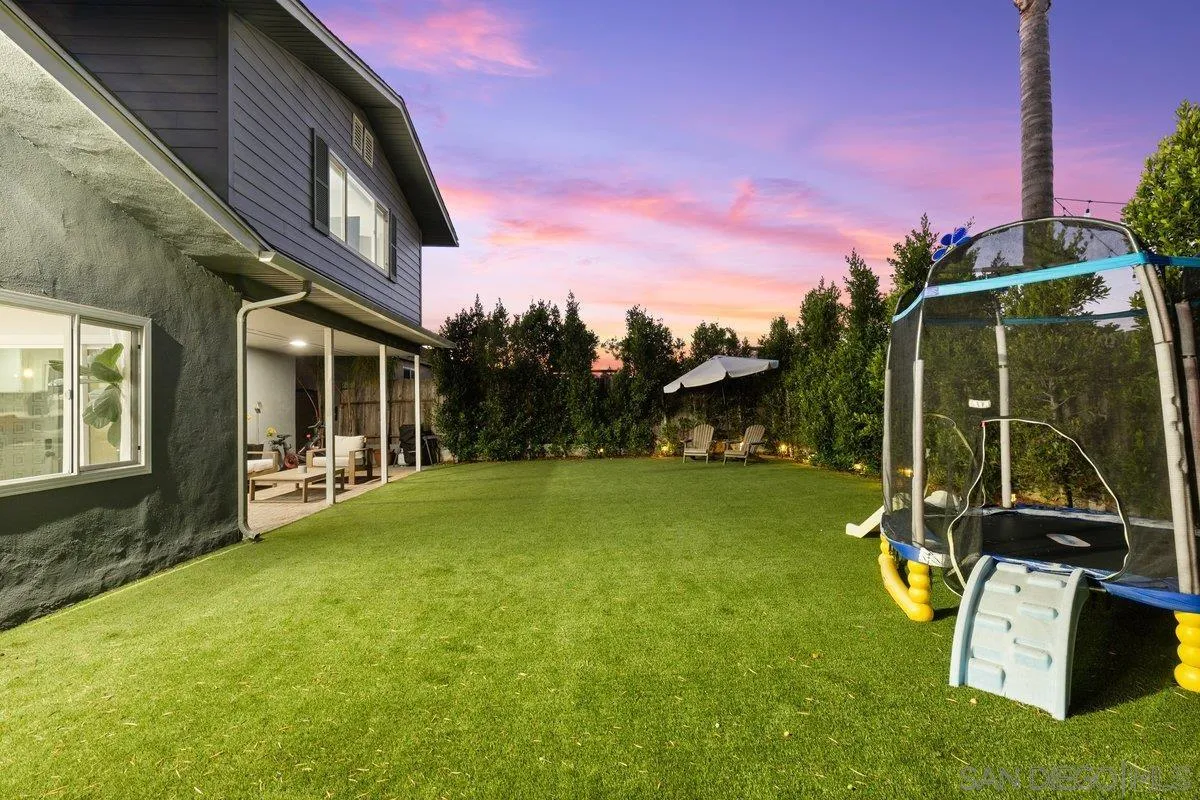 https://cdn.realtyfeed.com/cdn/127/250041134/f789d7b7f715dc00b0406d57072024bd.webp