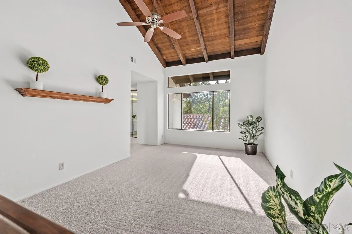 https://cdn.realtyfeed.com/cdn/127/250041136/08cb062b7a62e895be1be61cefc27200.webp