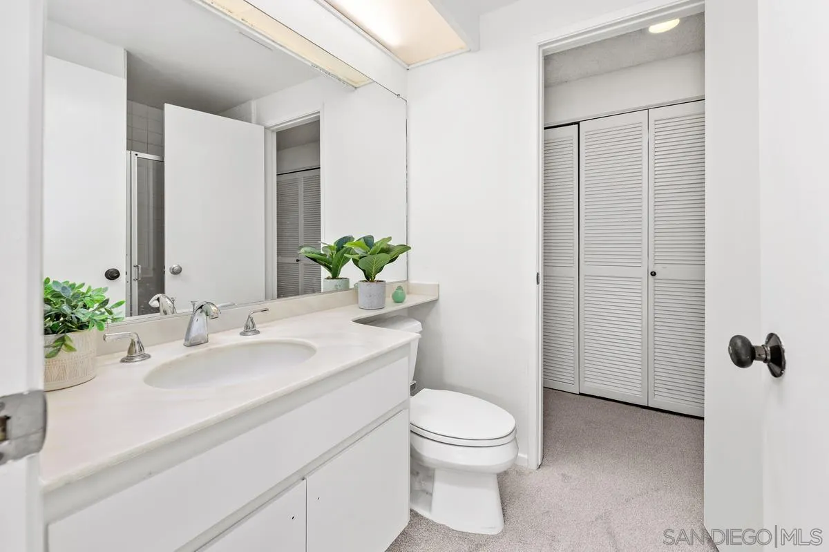 https://cdn.realtyfeed.com/cdn/127/250041136/27d66884f4a1fd361a0c5dcbc55bae9f.webp