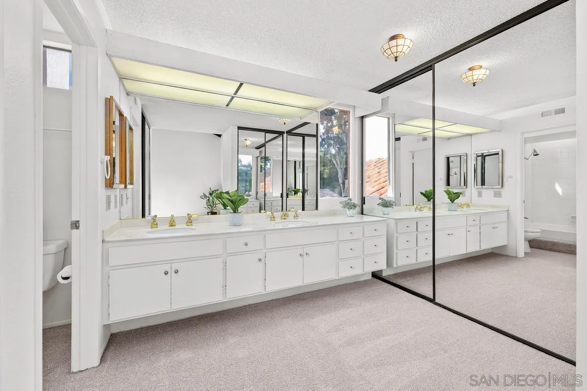https://cdn.realtyfeed.com/cdn/127/250041136/bc3ca5cb81f0bcee3c410fe725ee3cc1.webp