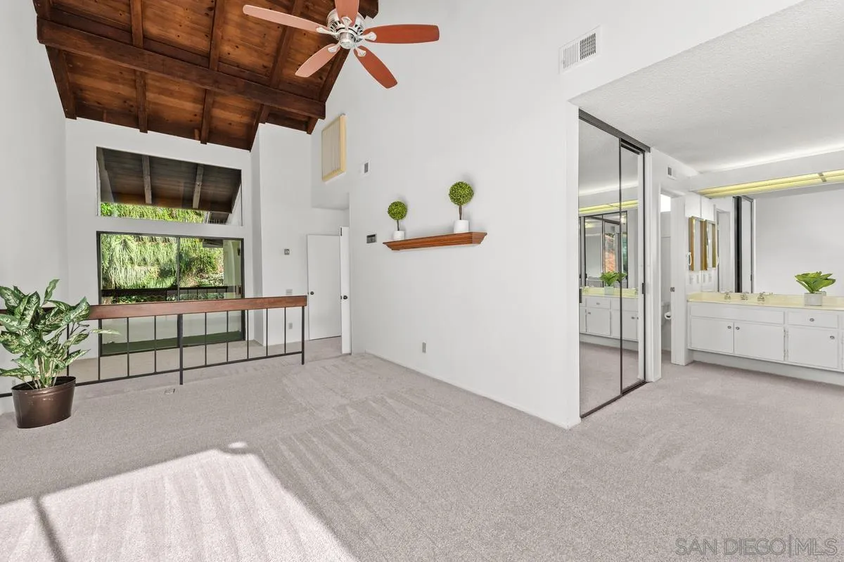 https://cdn.realtyfeed.com/cdn/127/250041136/c8f5ad7e8b57d0863ed79901cfa25583.webp