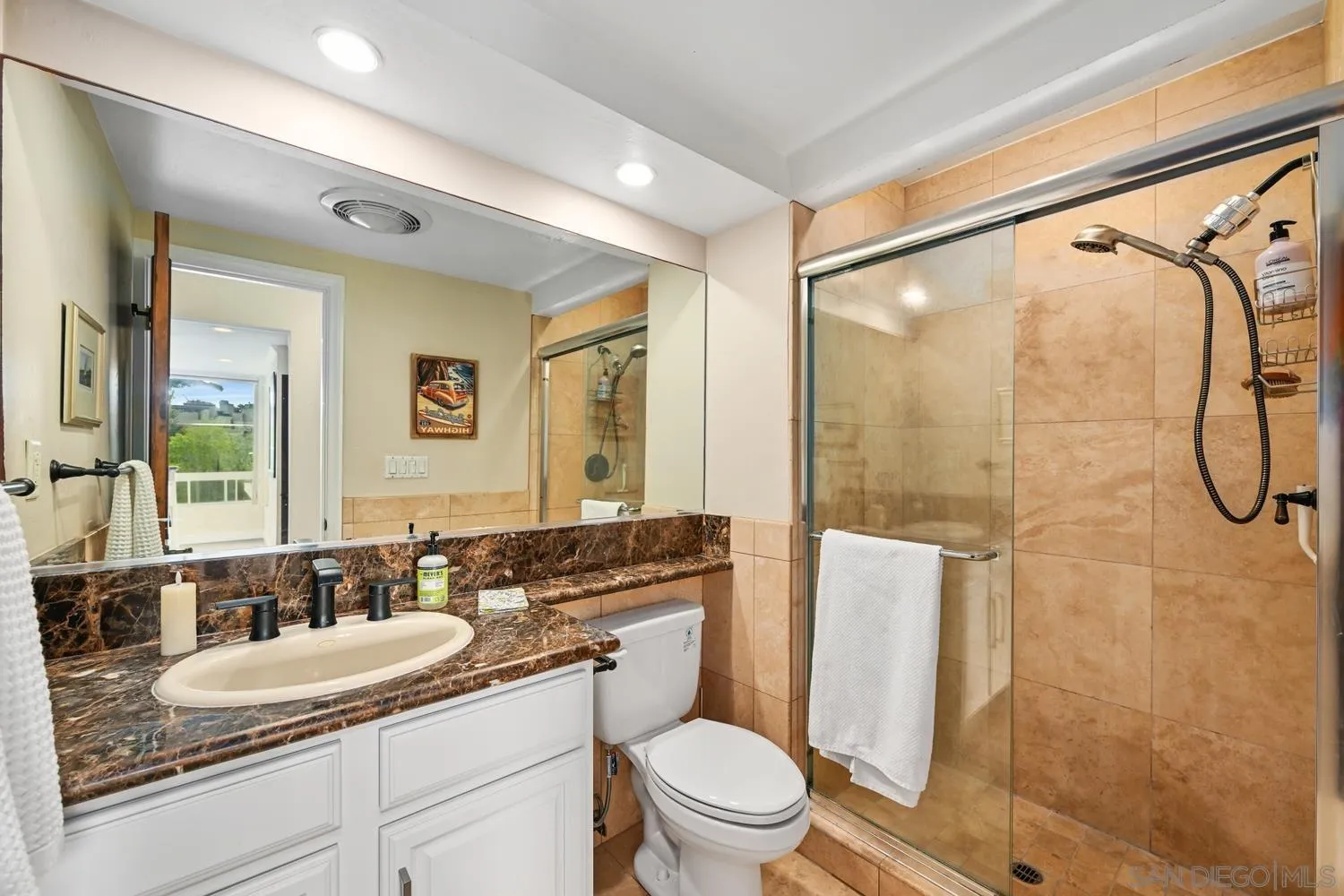 https://cdn.realtyfeed.com/cdn/127/250041138/977010d6f72e7dd5676c8a8be048d391.webp