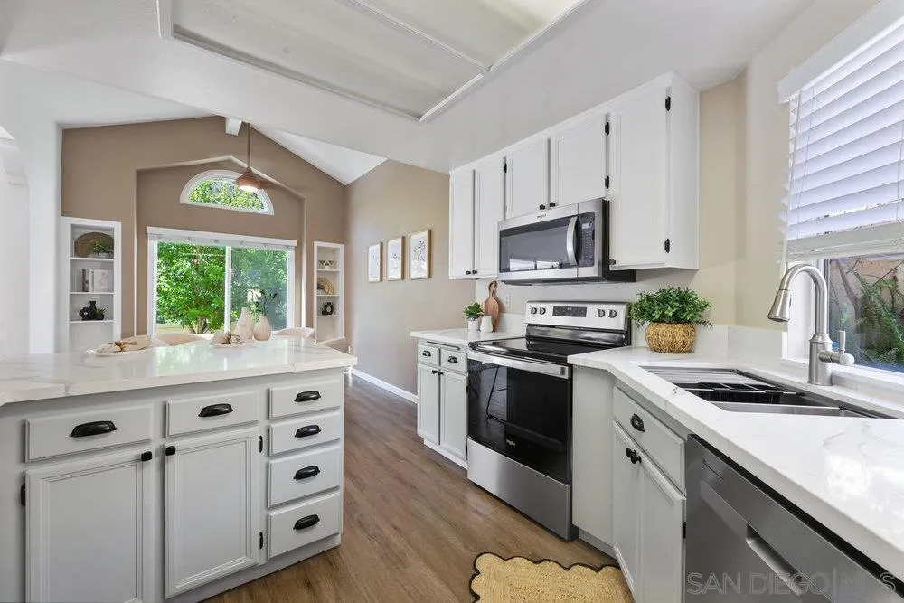 https://cdn.realtyfeed.com/cdn/127/250041141/7cb8b43e016a5893dabfa94e3bb5bd72.webp