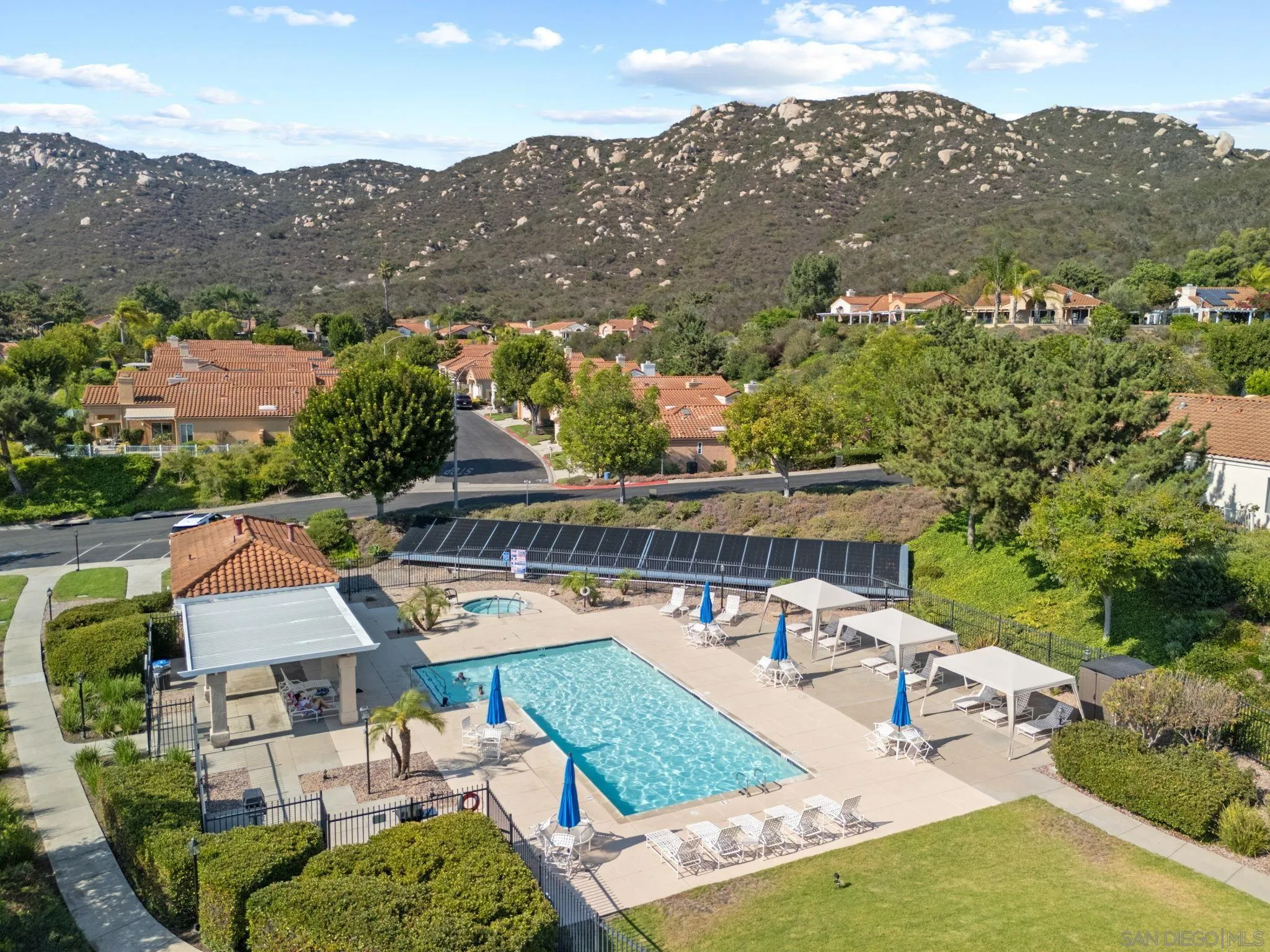 https://cdn.realtyfeed.com/cdn/127/250041141/f3e48c871eb1da03d8cdfa6b1d567313.webp