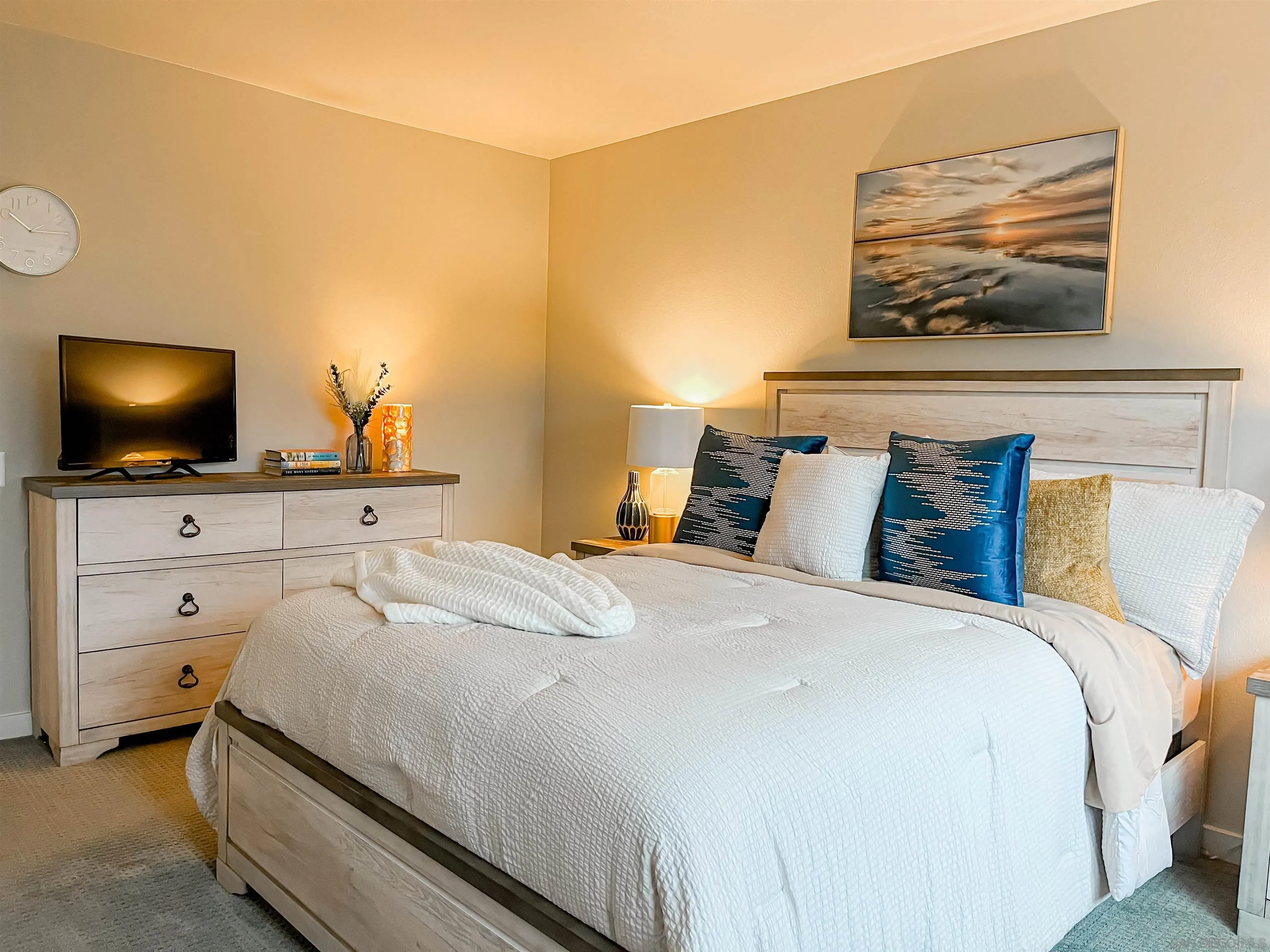 https://cdn.realtyfeed.com/cdn/127/250041145/656741bf5ec1ad2cea979c17f66e5478.webp