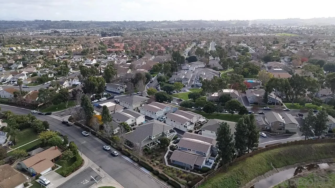 https://cdn.realtyfeed.com/cdn/127/250041145/79a08d8bedcc32c421a34e524faa707f.webp
