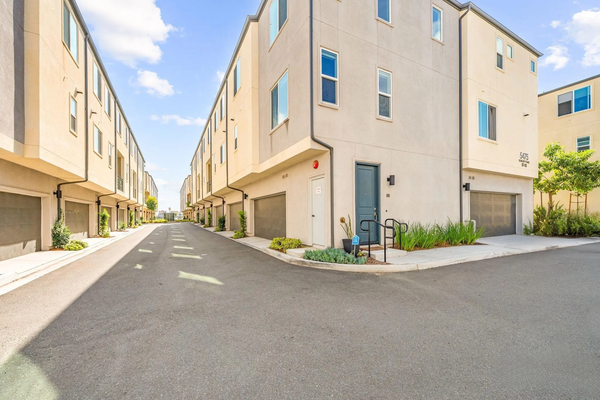 Photo #3: 250041151 Listing 