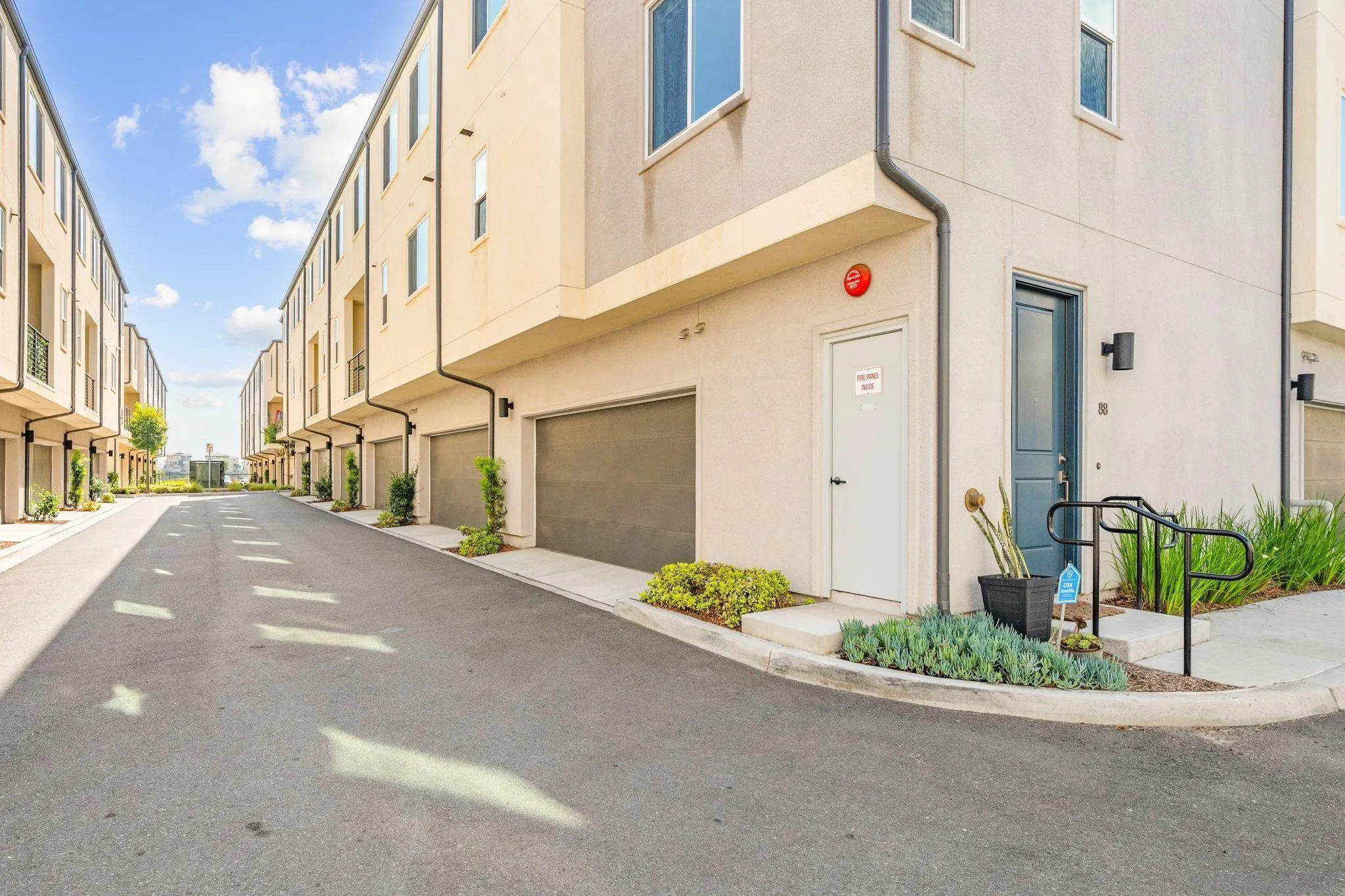 Photo #4: 250041151 Listing 
