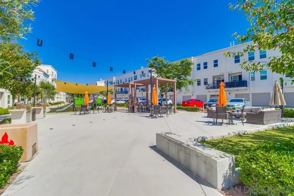 https://cdn.realtyfeed.com/cdn/127/250041155/ed1324d3627c8f59a404100924cd360d.webp