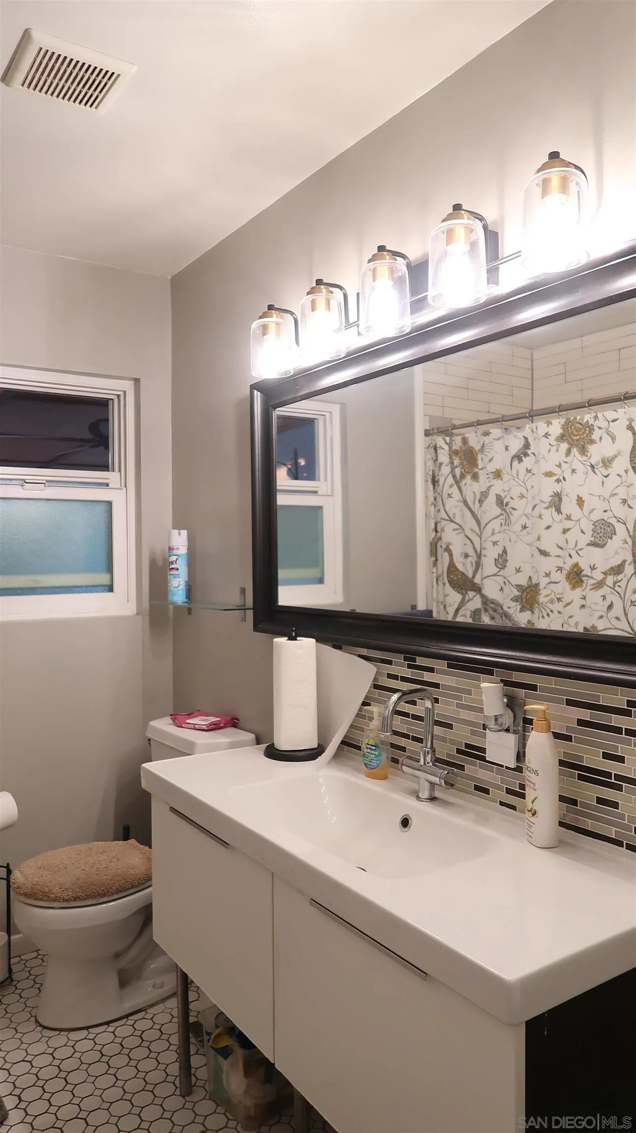 https://cdn.realtyfeed.com/cdn/127/250041157/3df5124c56519c6c0867ee57a233abc1.webp
