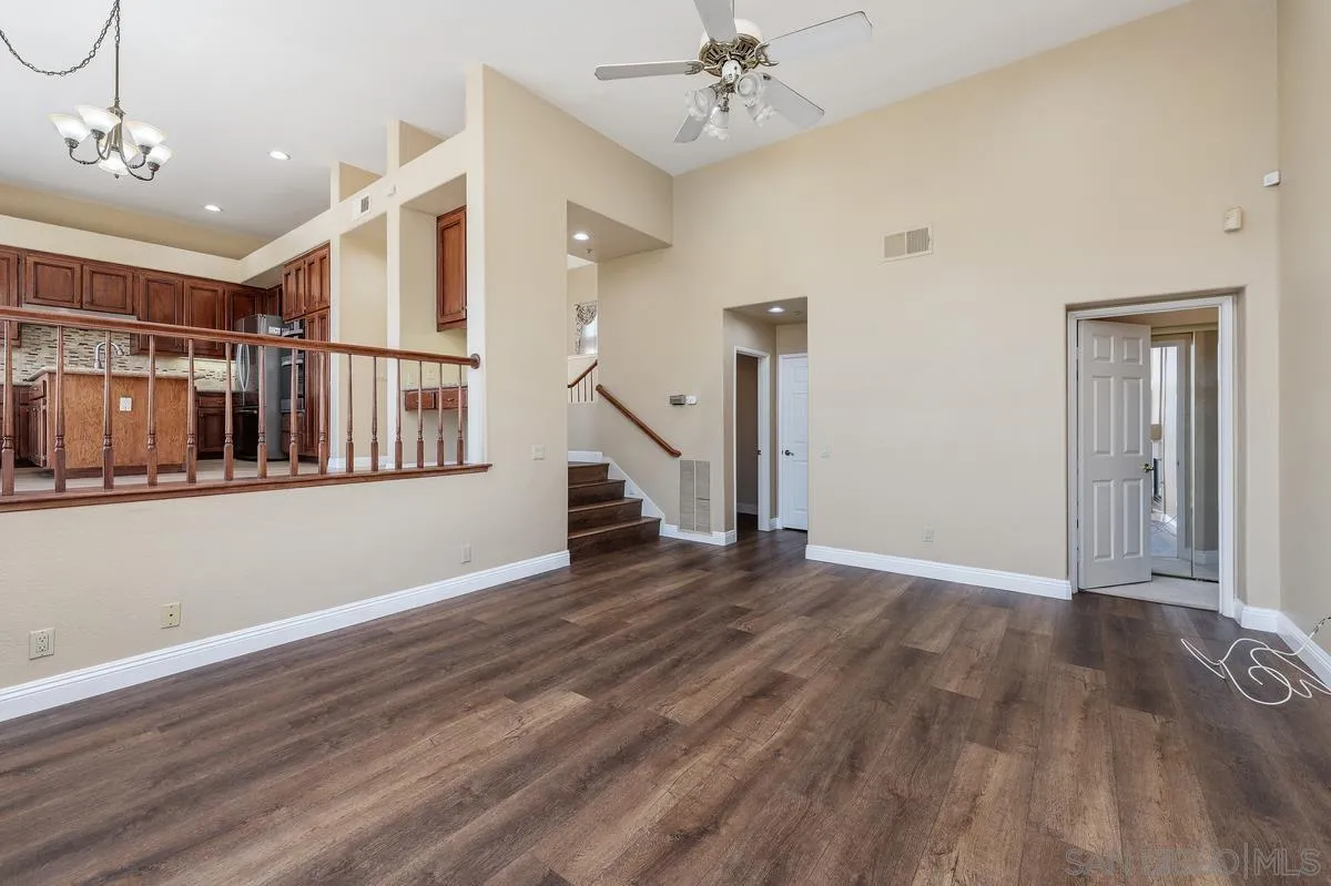 https://cdn.realtyfeed.com/cdn/127/250041158/e91d6b1c5f8e9f0d9d00e41d606d629f.webp