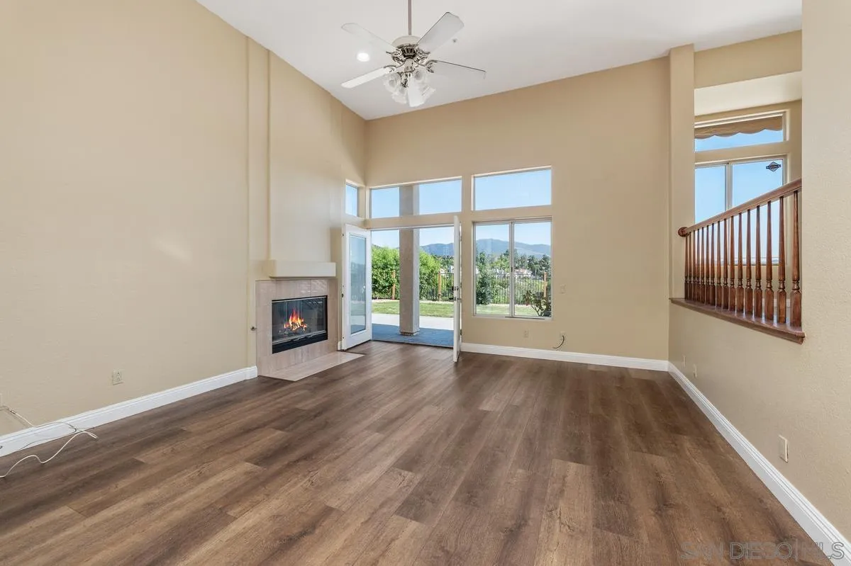 https://cdn.realtyfeed.com/cdn/127/250041158/ef1415c20d34e038e6c1336d665f9eee.webp
