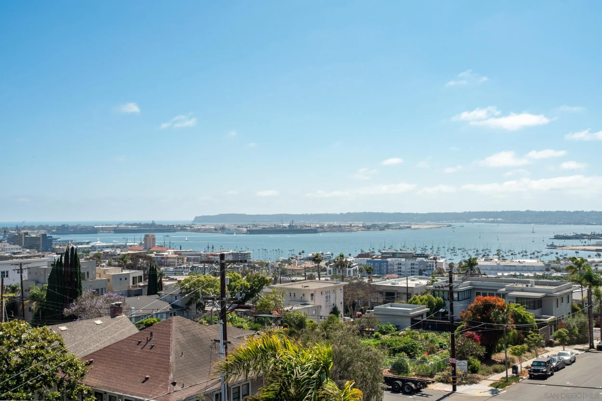 https://cdn.realtyfeed.com/cdn/127/250041161/a6d868e6abe73078c5de9001a35d9ef5.webp