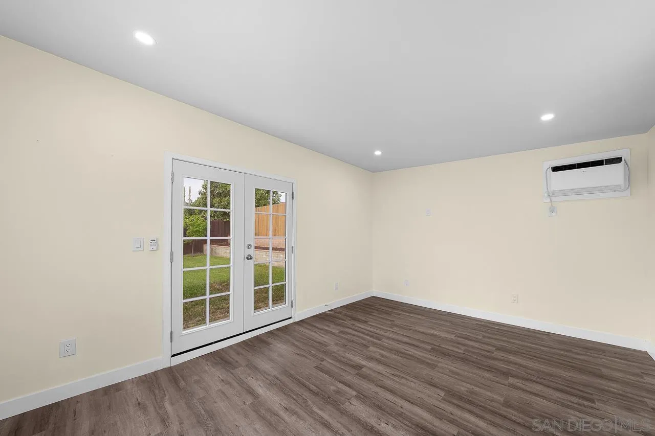 https://cdn.realtyfeed.com/cdn/127/250041164/0a50a2f6e17f4c389c2bfe3de49b9a4d.webp