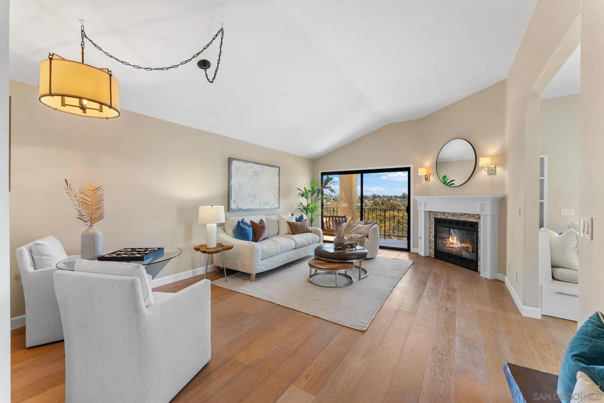 Photo #3: 250041167 Listing 