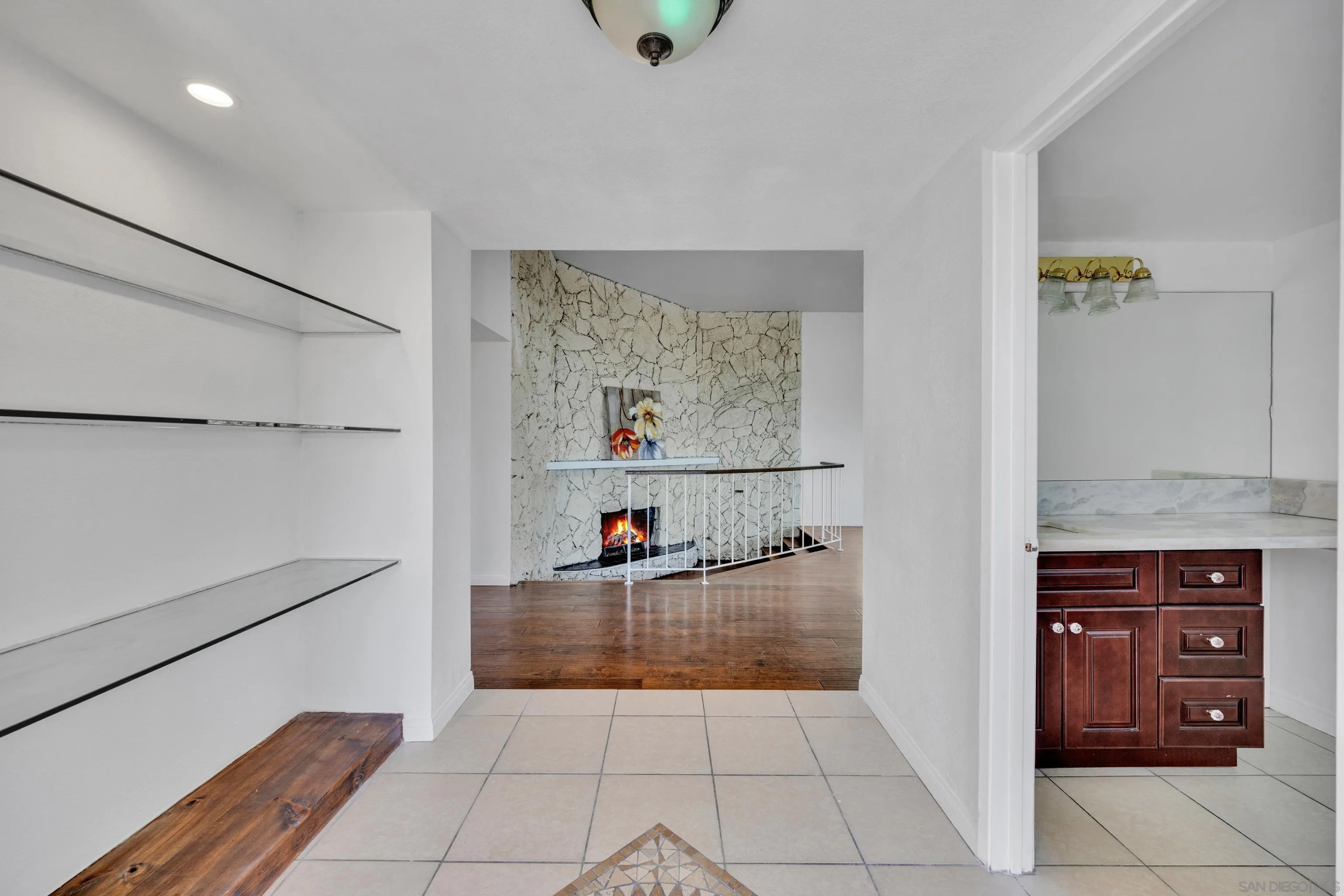 https://cdn.realtyfeed.com/cdn/127/250041171/88060ddec8f5ce4ba62fc177e8b68e66.webp