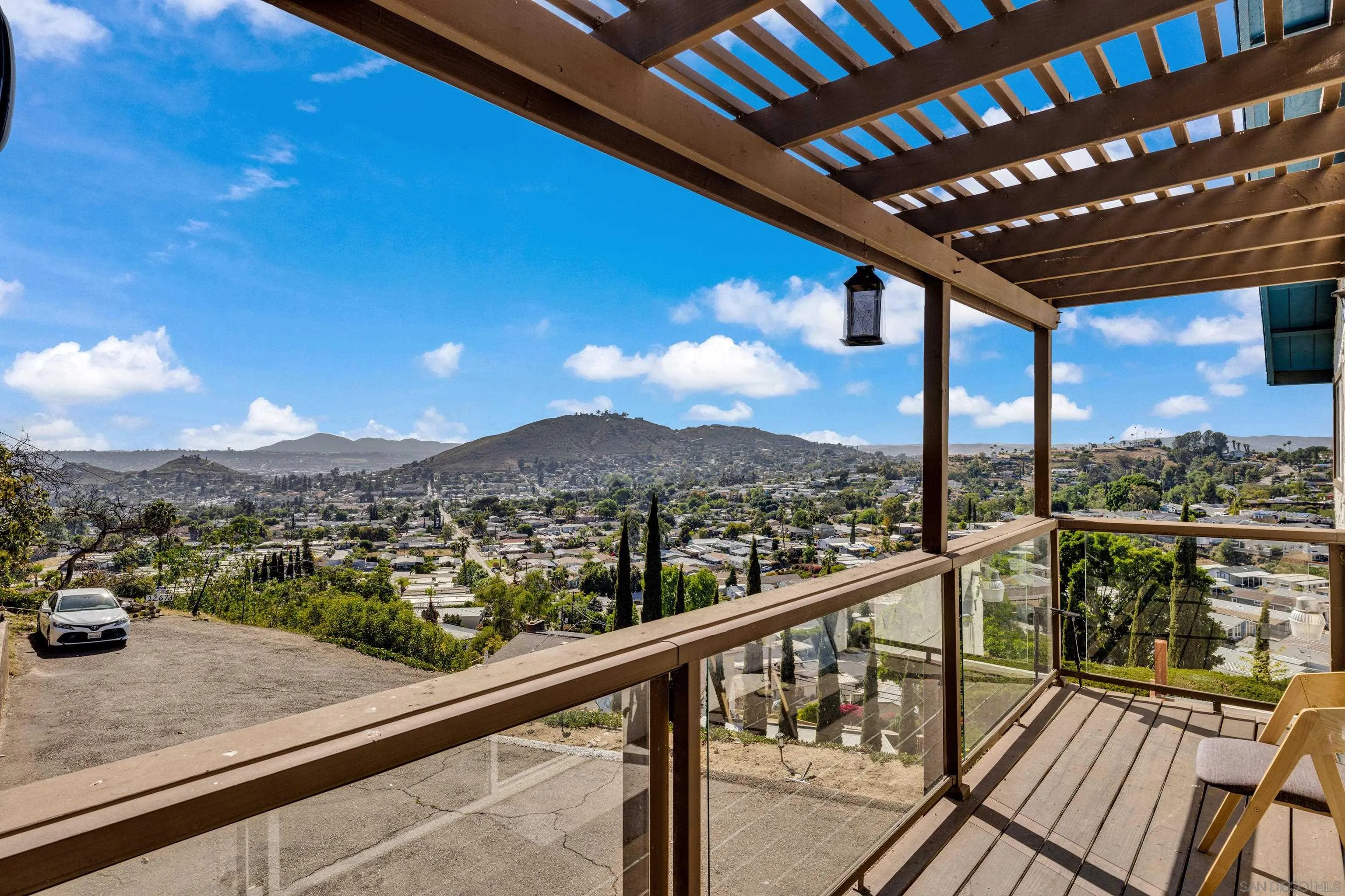 https://cdn.realtyfeed.com/cdn/127/250041171/977c9a8e9d058424063ee1b17351eb87.webp