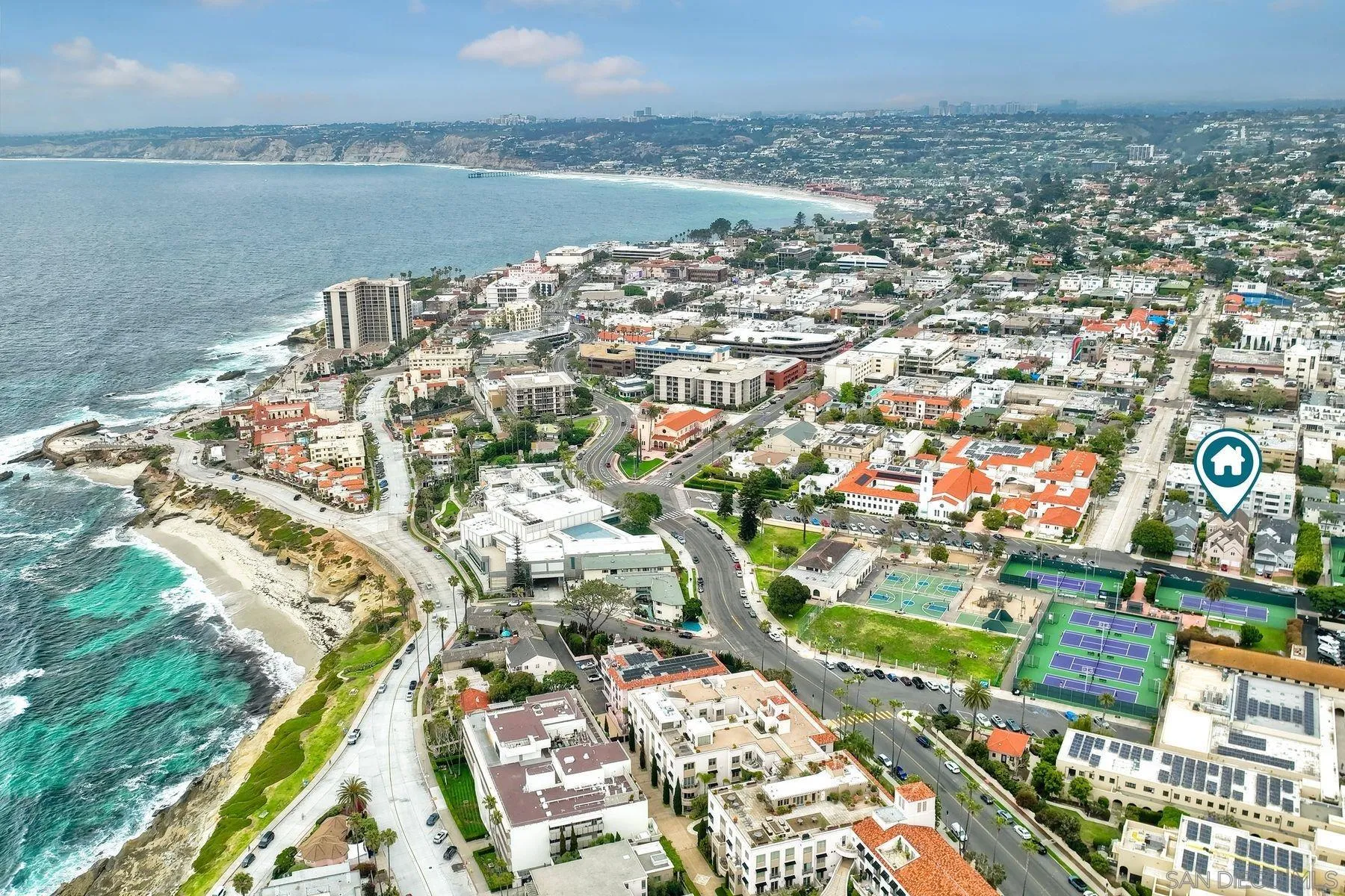 https://cdn.realtyfeed.com/cdn/127/250041172/a99d47e89bc132e50daab52be8e7d2d7.webp