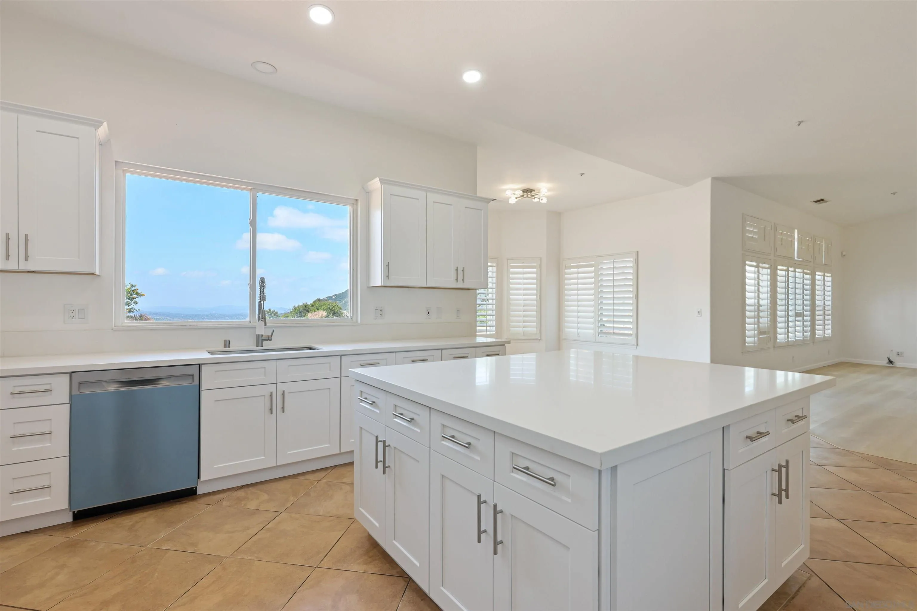 https://cdn.realtyfeed.com/cdn/127/250041173/3e6af1a05c1dfe7acbe93e2c5fb84135.webp