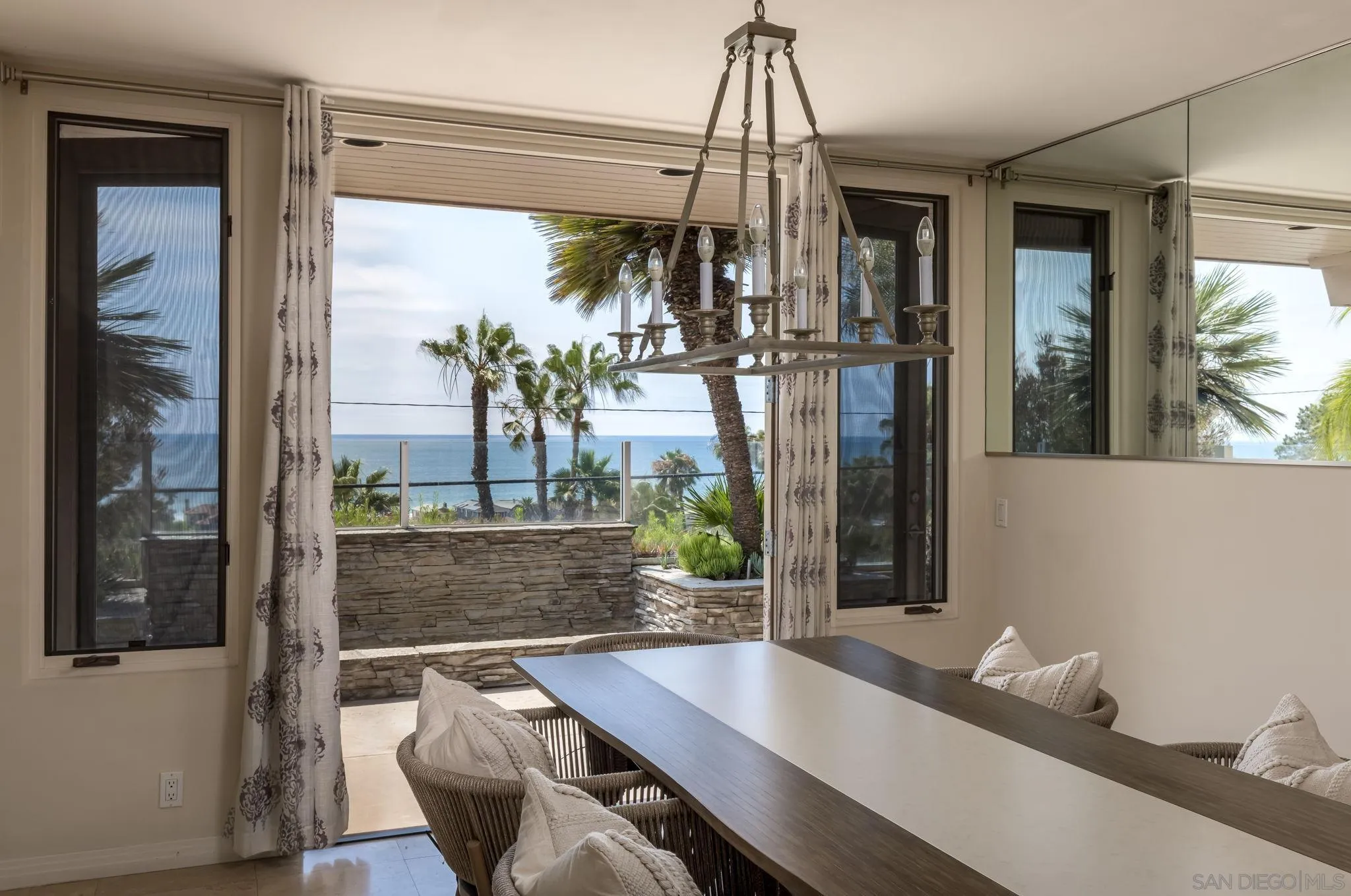 https://cdn.realtyfeed.com/cdn/127/250041174/04ddc242979e0671eb8312c7aec11f1f.webp