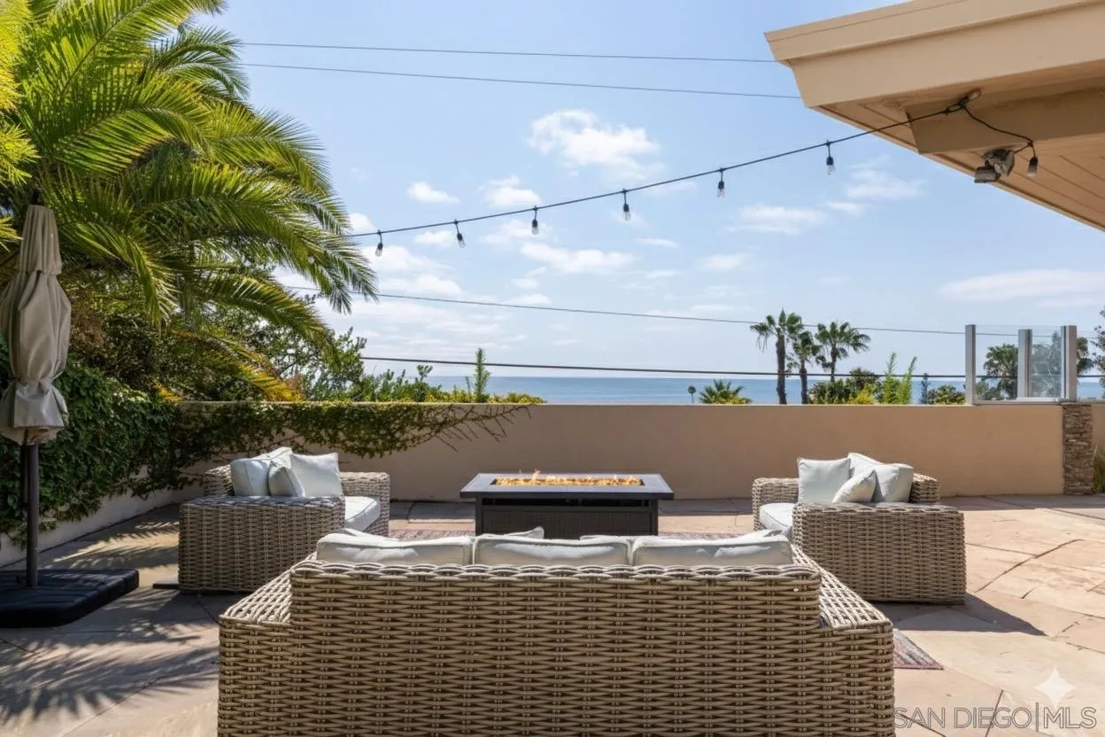 https://cdn.realtyfeed.com/cdn/127/250041174/4cc1d2ee540f85e92d2712563a9e05af.webp