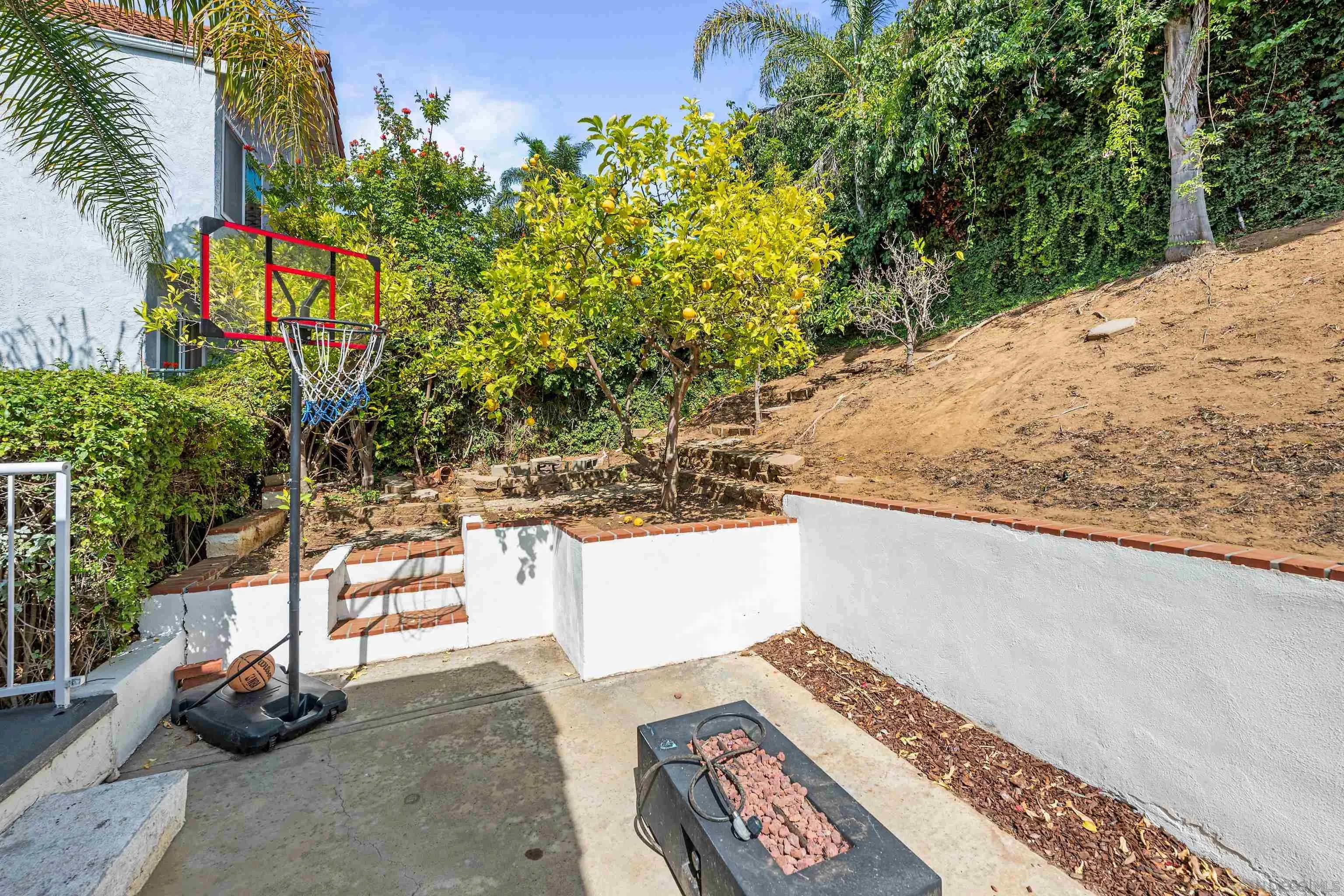 https://cdn.realtyfeed.com/cdn/127/250041175/4e076473aefb13e6e47d6c9c2680d945.webp