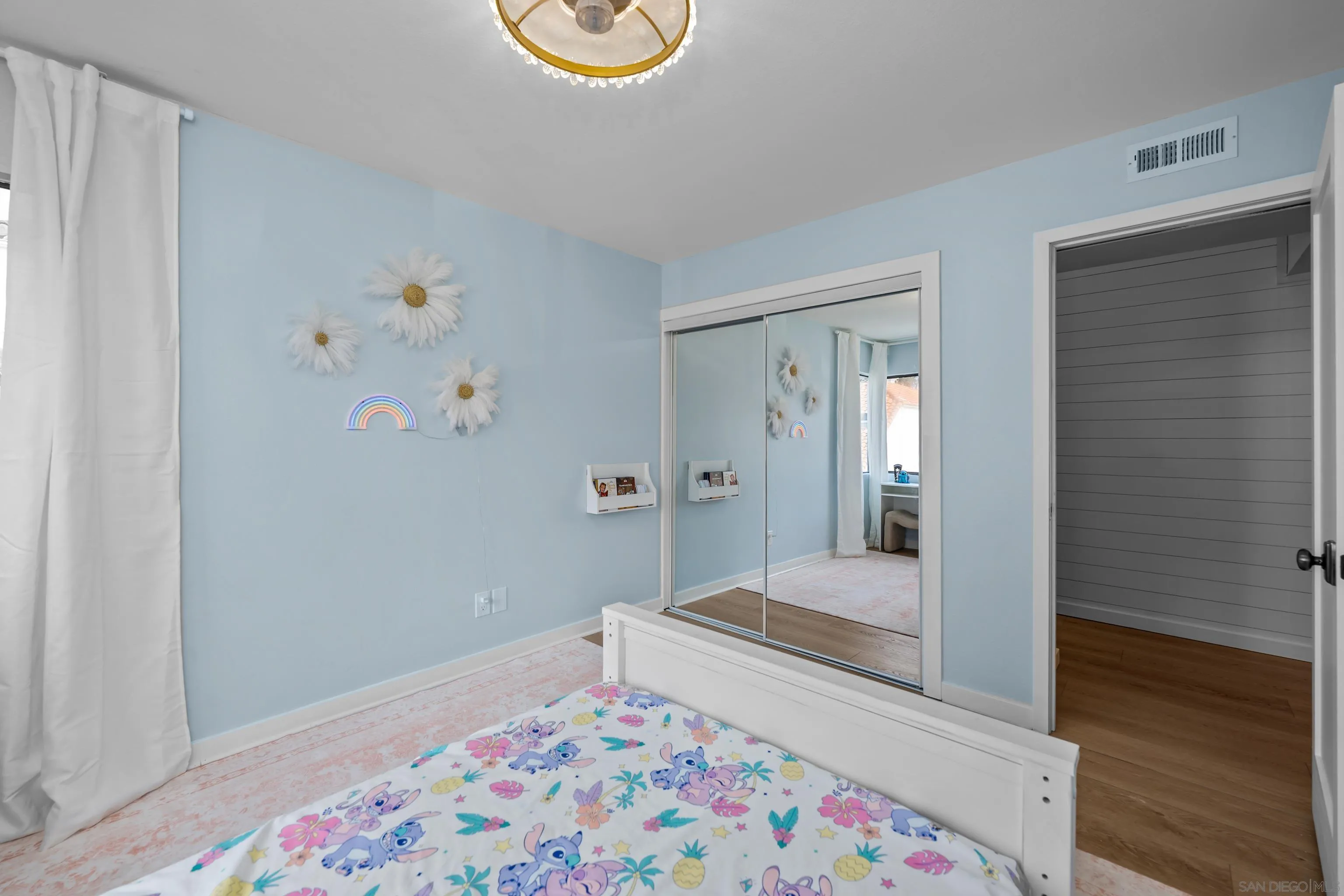 https://cdn.realtyfeed.com/cdn/127/250041175/56f2d6e7021082918699b0cb14d6aad5.webp