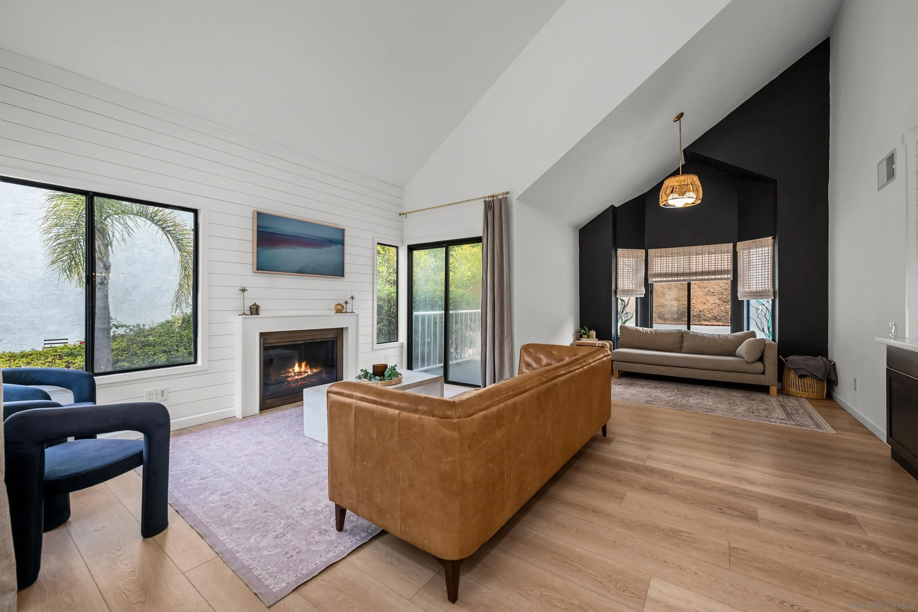 https://cdn.realtyfeed.com/cdn/127/250041175/cbbd66799de8707e6d9cb07bc523f266.webp