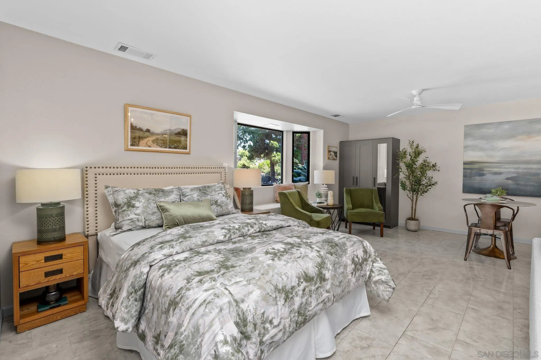 https://cdn.realtyfeed.com/cdn/127/250041182/3965bbddf72b33c895ba38824e23646d.webp
