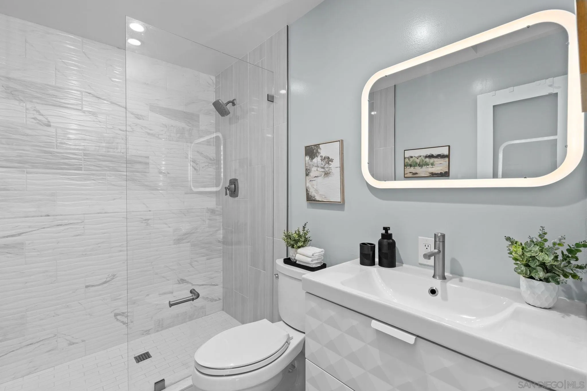 https://cdn.realtyfeed.com/cdn/127/250041182/c39aef75a3baf17c3f6453711cb0dbd6.webp