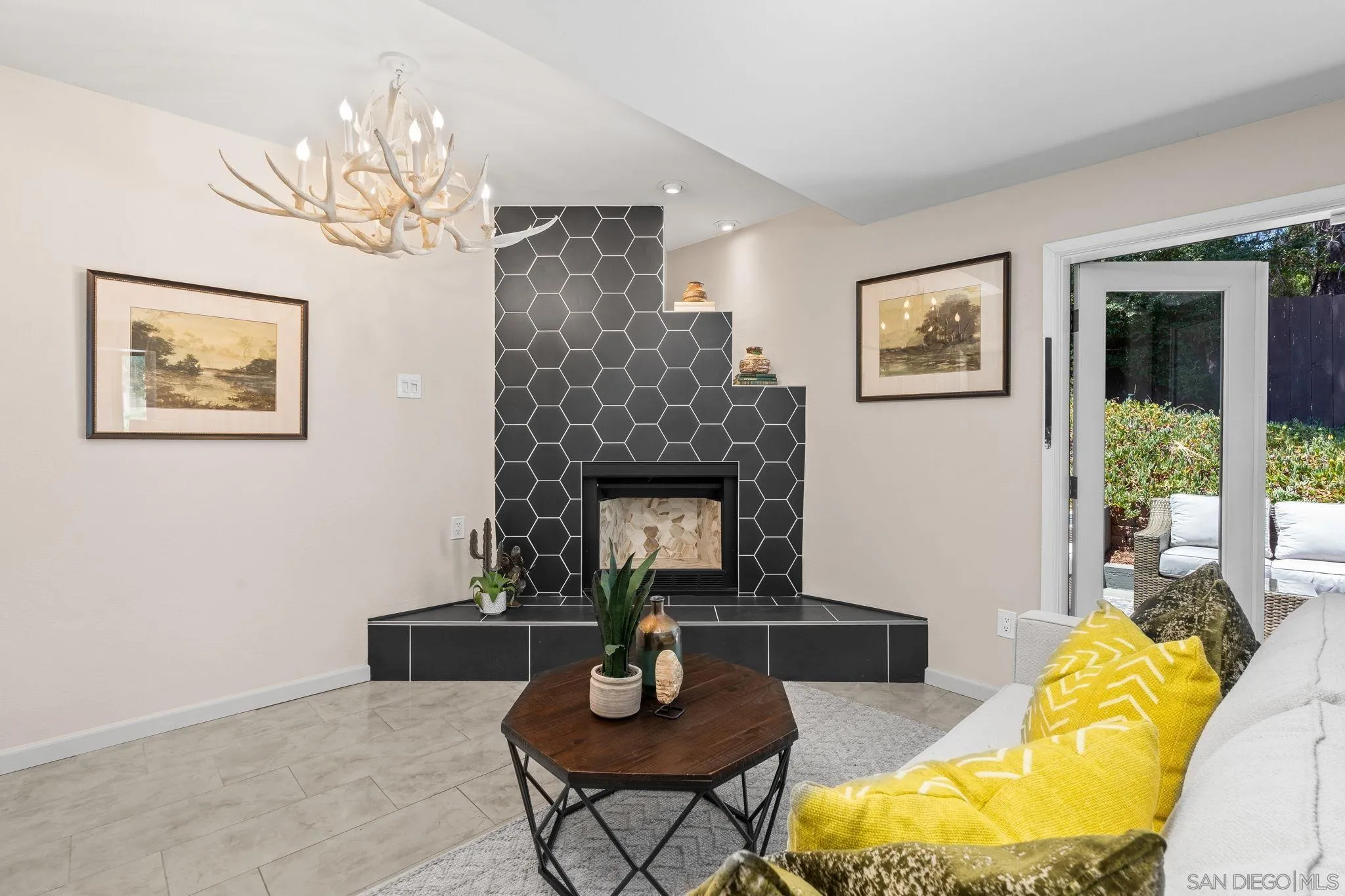 https://cdn.realtyfeed.com/cdn/127/250041182/e3b055e7a1028a54ca1a9caf610f11d7.webp