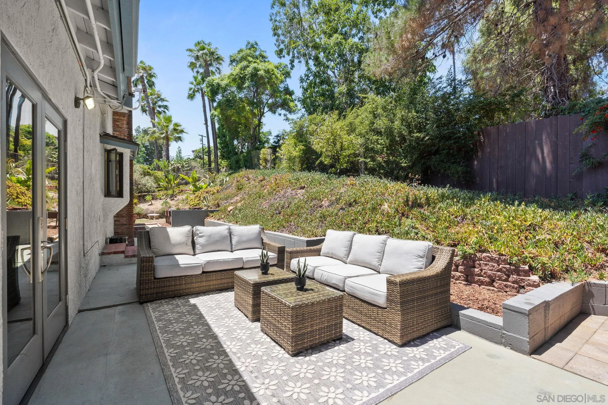 https://cdn.realtyfeed.com/cdn/127/250041182/fefb701d636b875c47dfb57145a5a491.webp