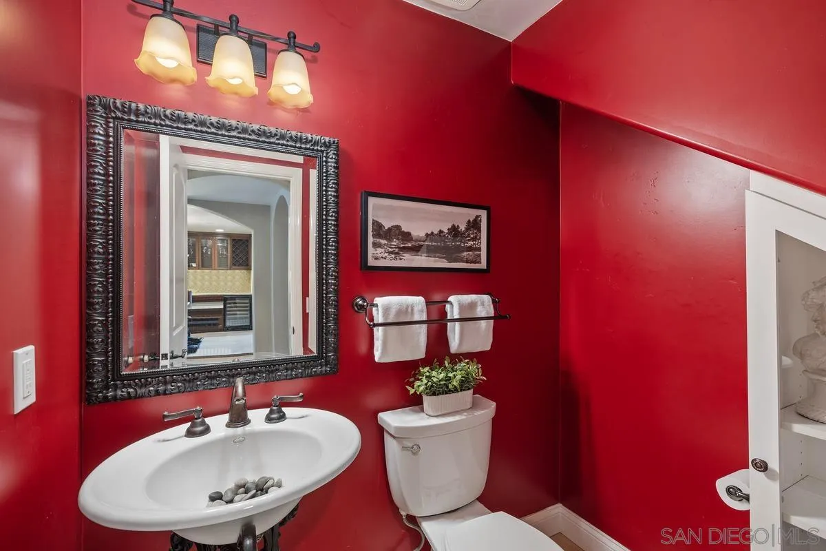 https://cdn.realtyfeed.com/cdn/127/250041184/338ccc62d2bdd7695d1bcd80ceb13f52.webp