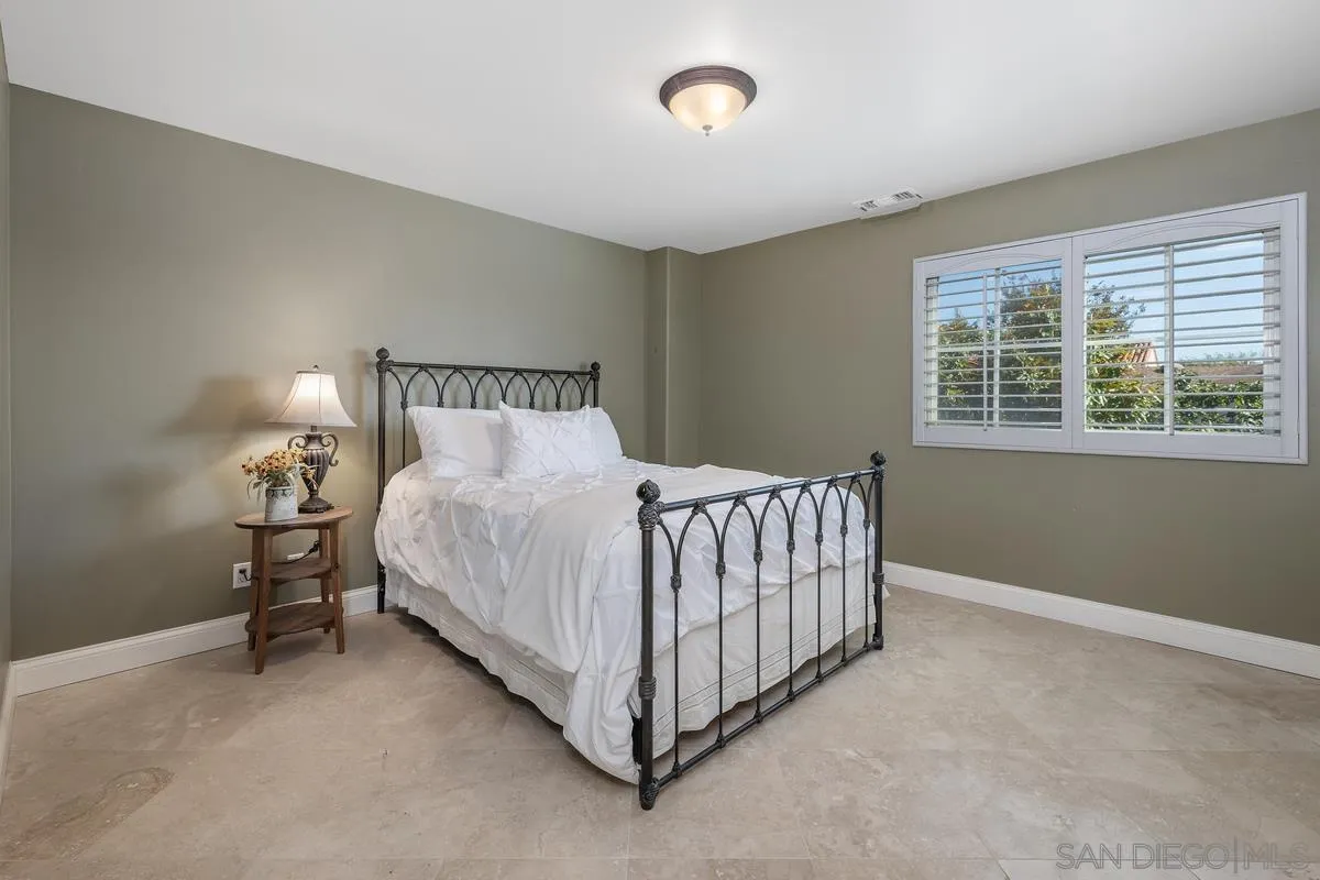 https://cdn.realtyfeed.com/cdn/127/250041184/5cb202a8aad30c39461ffdae0d315d1d.webp