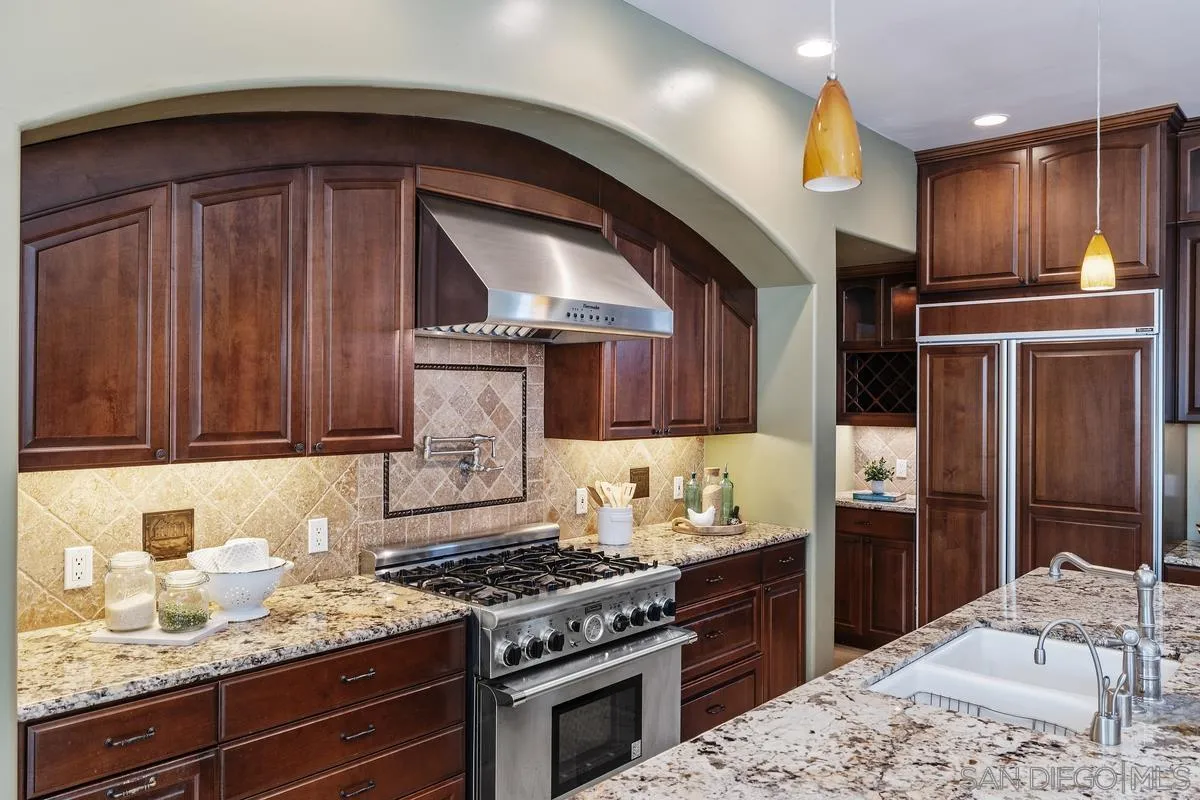 https://cdn.realtyfeed.com/cdn/127/250041184/a2c26254e6a40ed9d546f272c985536a.webp