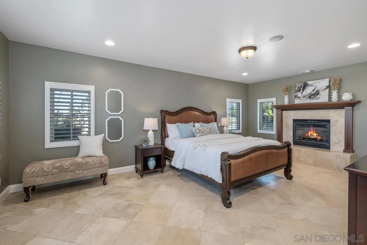 https://cdn.realtyfeed.com/cdn/127/250041184/ac6e140e468980c5aa9bf05d87b0f4fd.webp