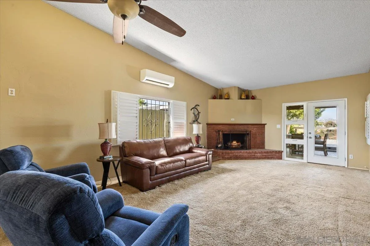 https://cdn.realtyfeed.com/cdn/127/250041185/43e7e69876db3e1e49ef832a0bb0c0f2.webp