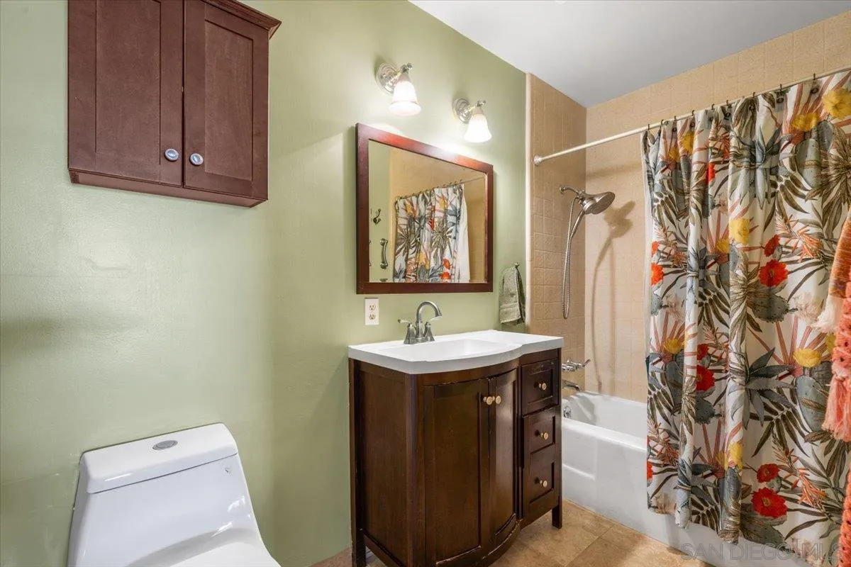 https://cdn.realtyfeed.com/cdn/127/250041185/7e43d41dd09f4bc981a9ed86fa83cb01.webp