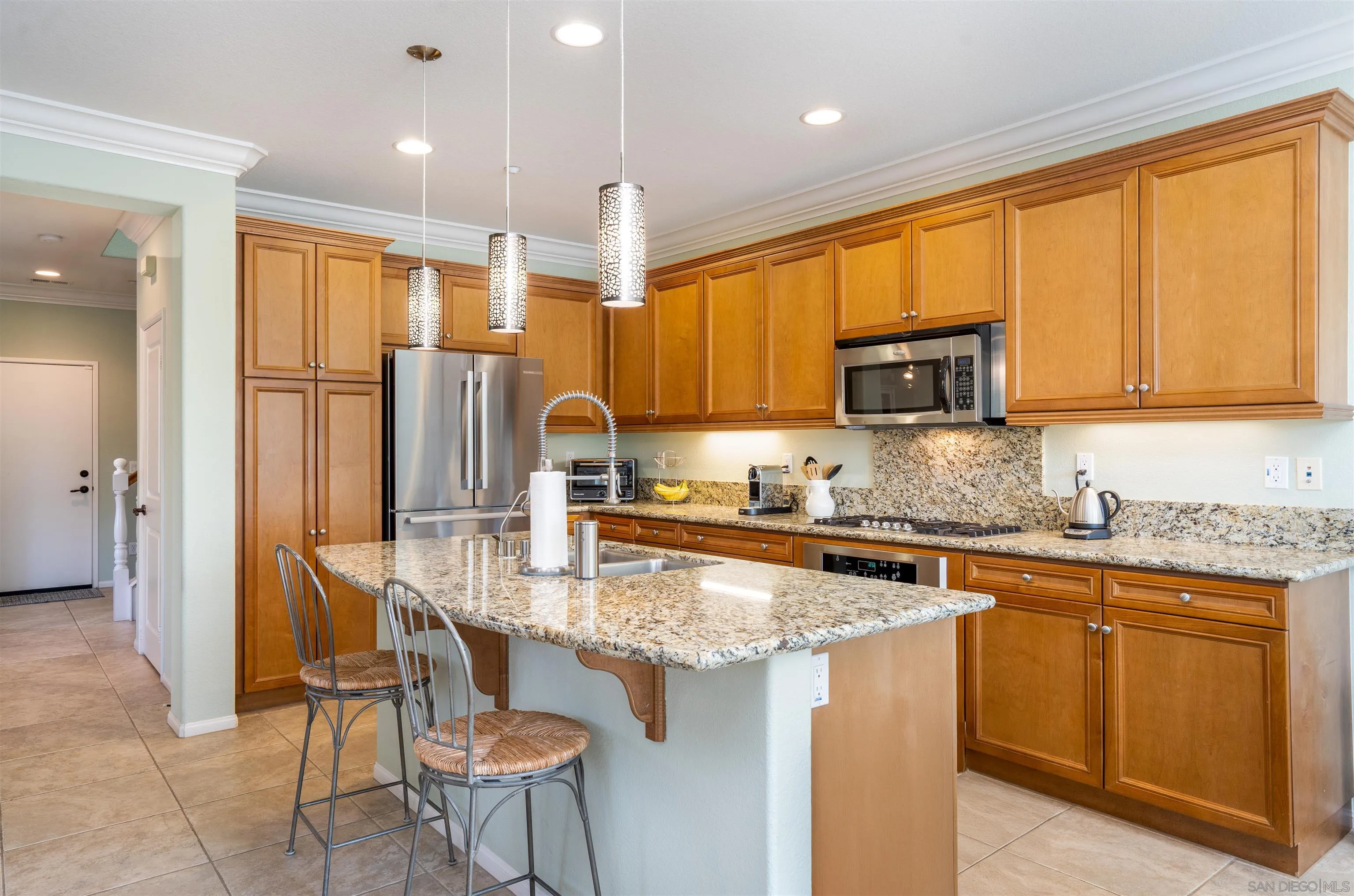 https://cdn.realtyfeed.com/cdn/127/250041186/45eaf652bad5d5dc6bd1e9ee901f4567.webp