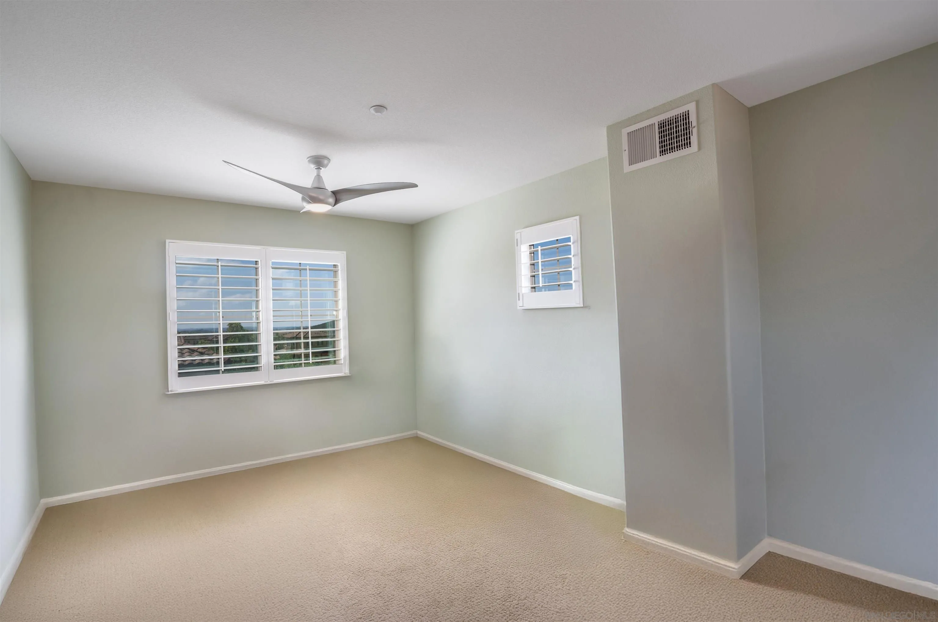https://cdn.realtyfeed.com/cdn/127/250041186/de3e555a44db4750483ba1e148e98fc6.webp